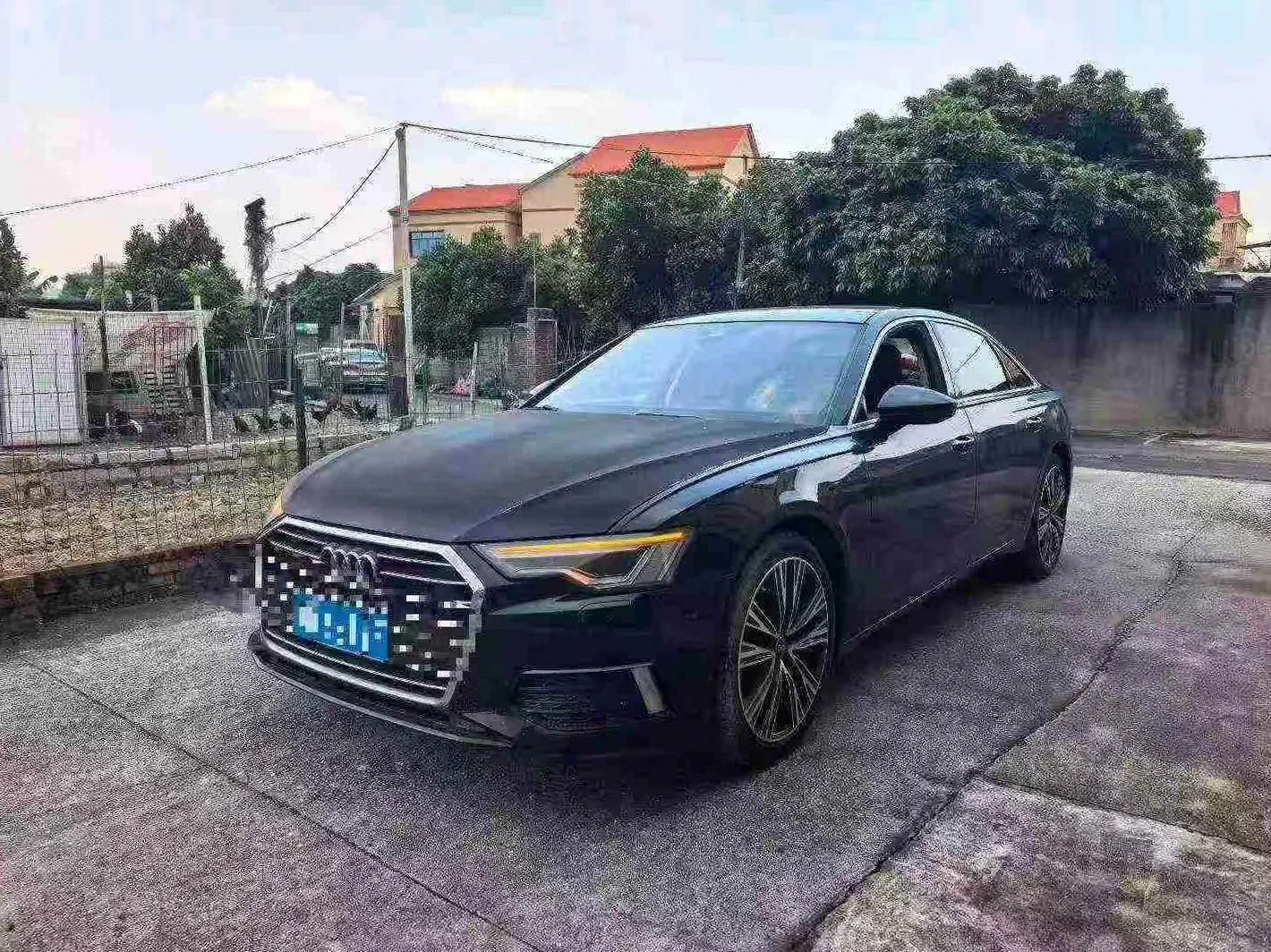 奥迪A6L 后面外观一