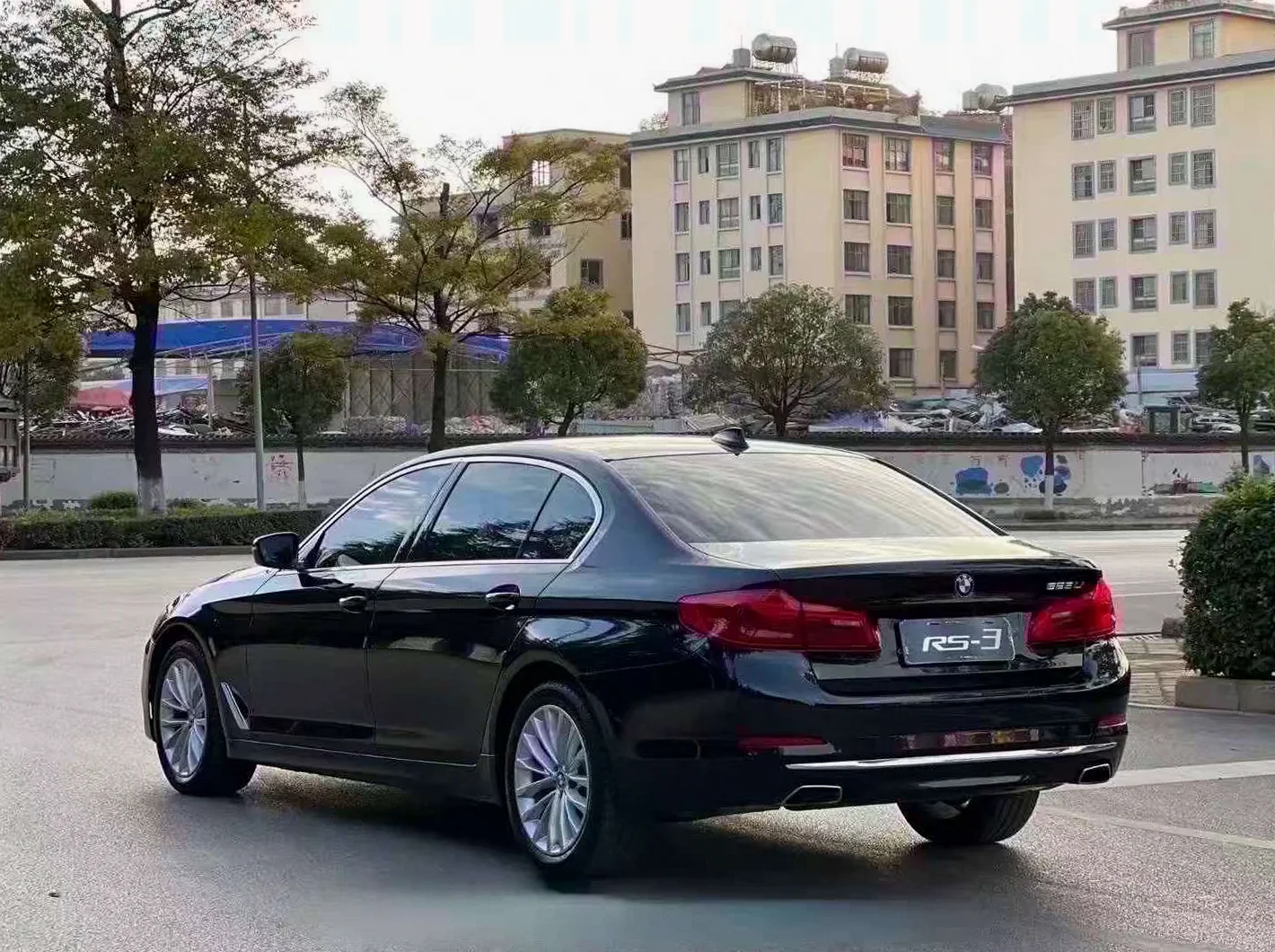 宝马5系 后面外观二