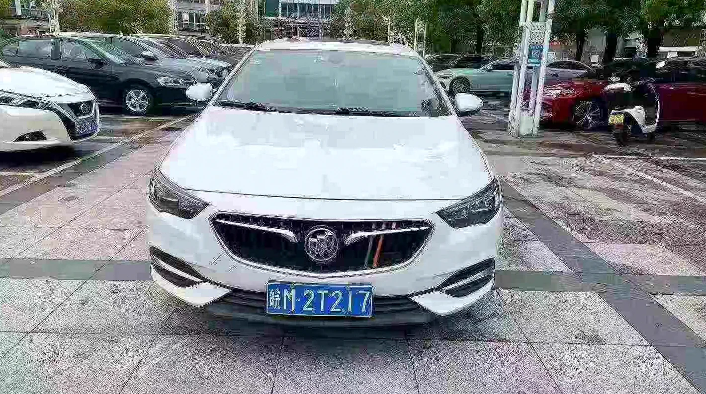 别克君威 正面外观二