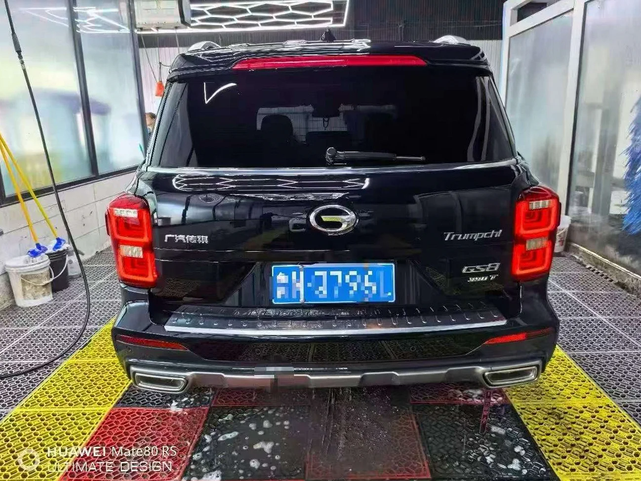 传祺GS8 后面外观一