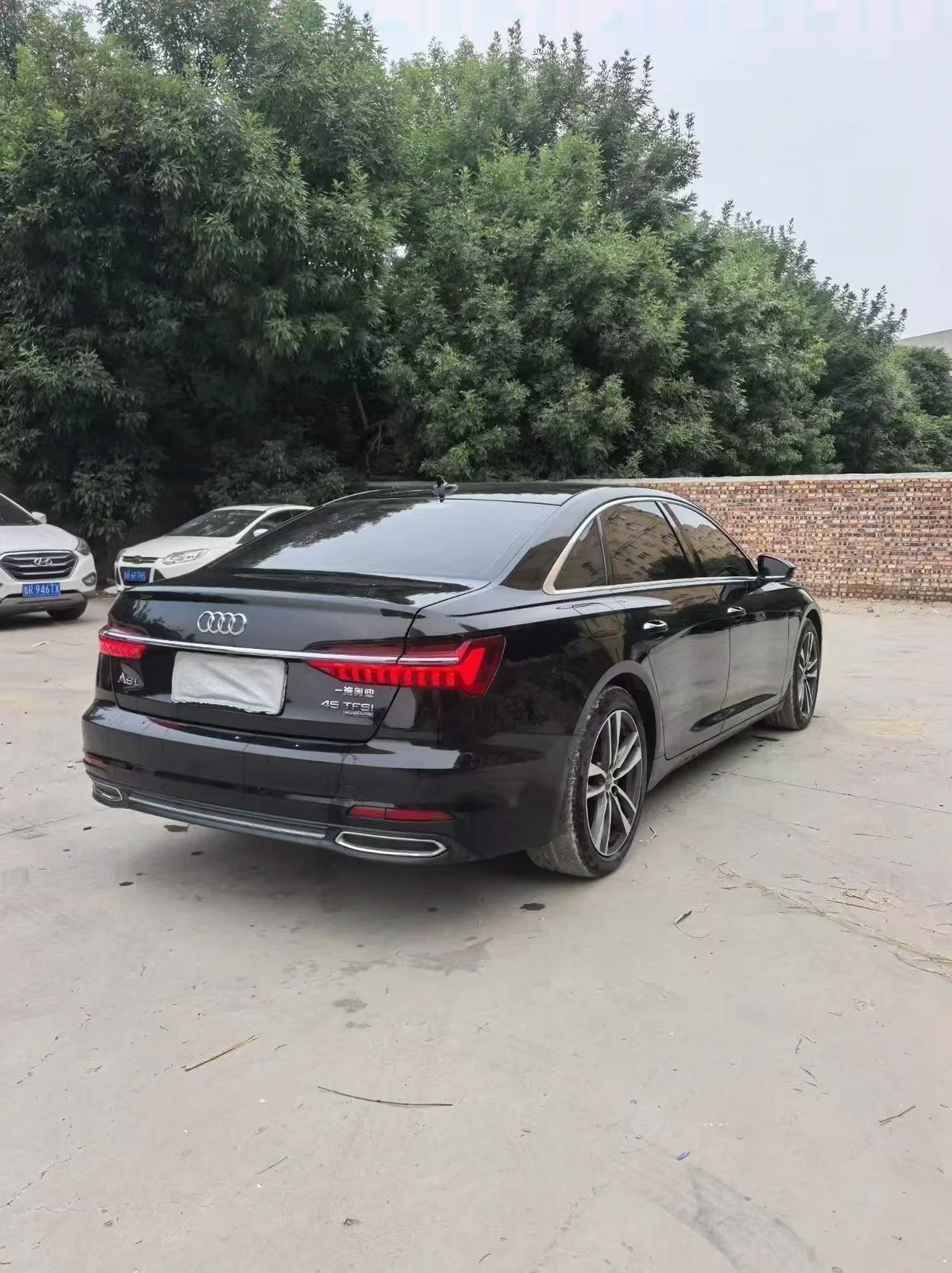 奥迪A6L 后面外观二