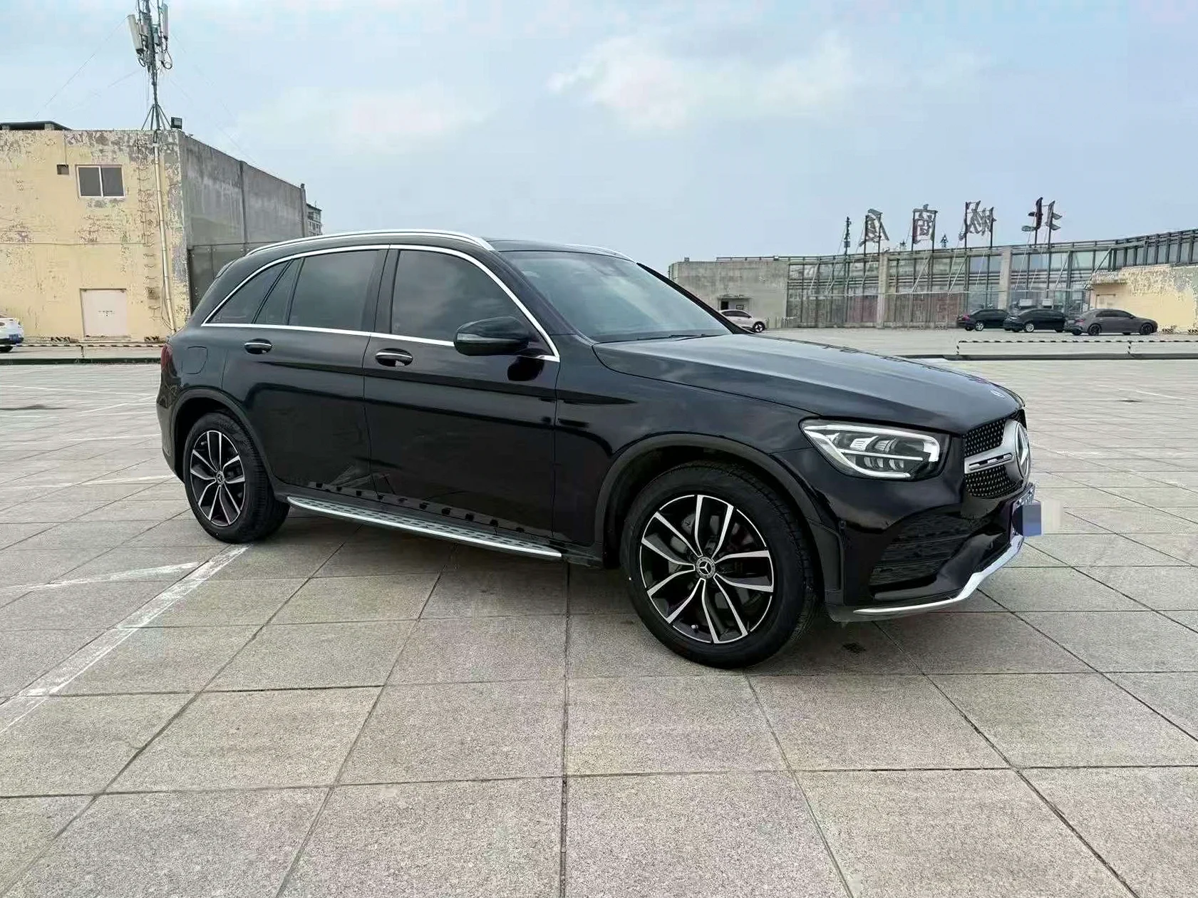 21年奔驰GLC300 四驱顶配