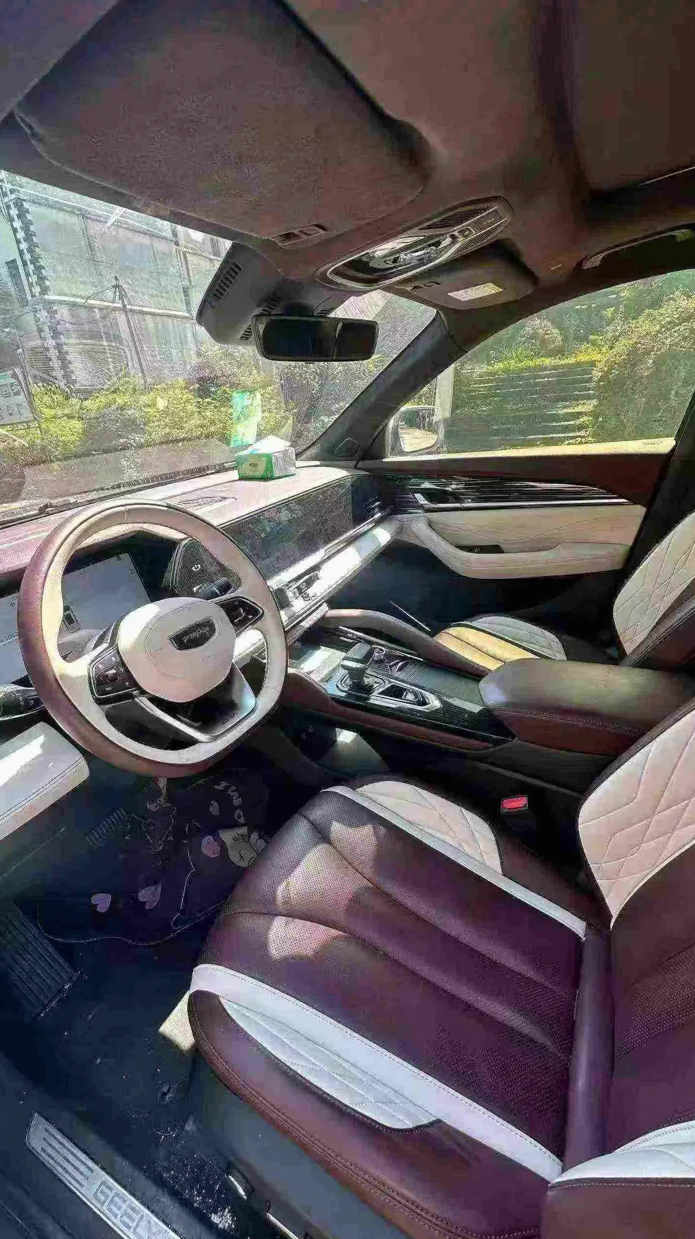 吉利星越 后面外观一