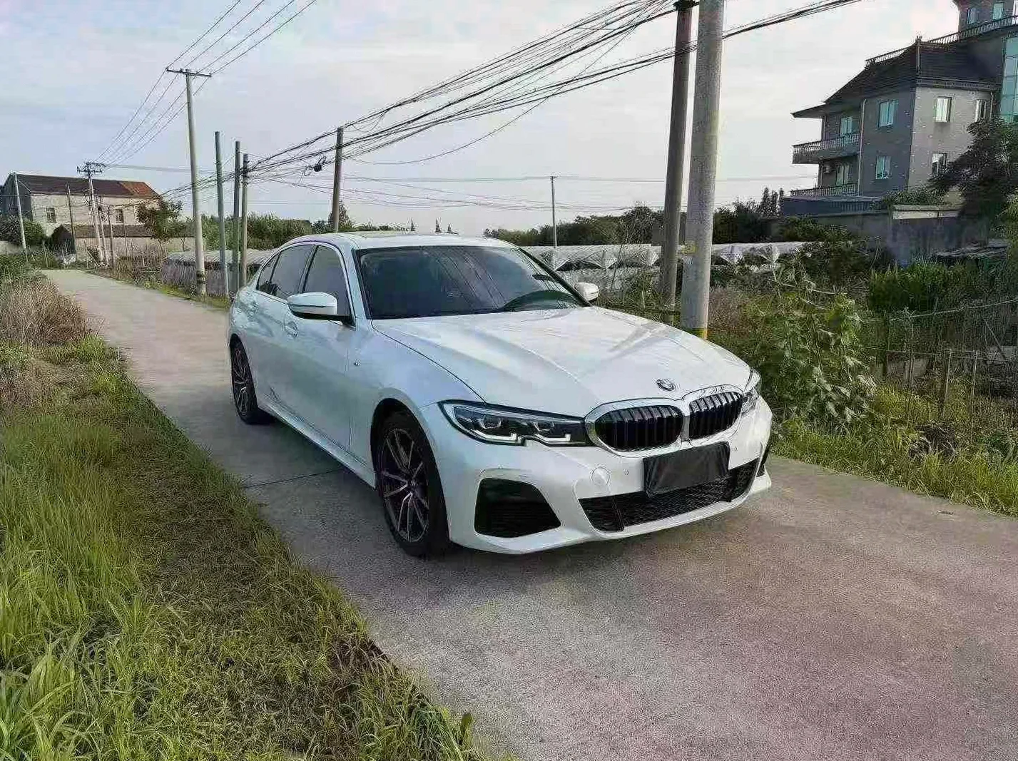 宝马3系 后面外观三