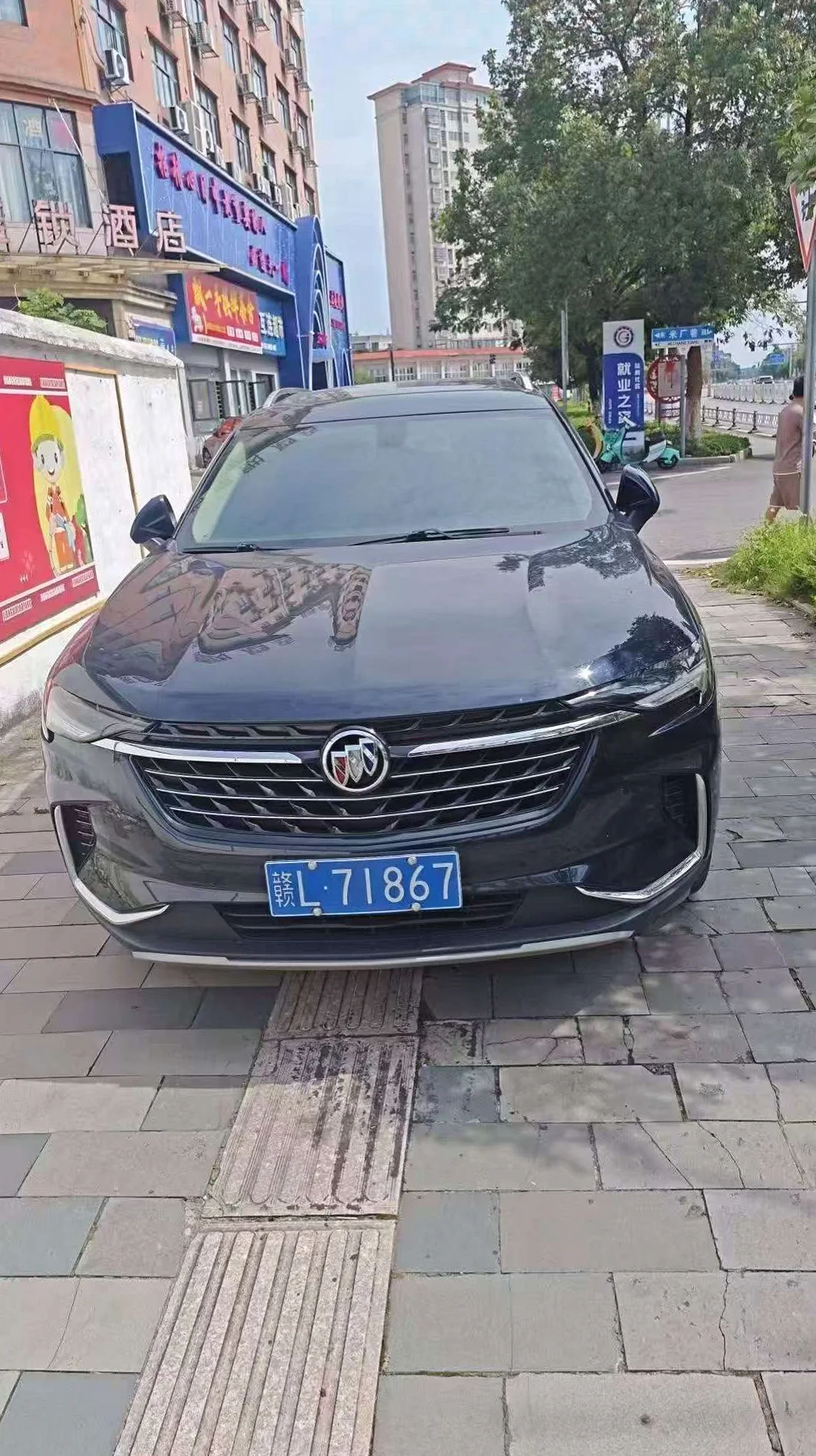 别克昂科威 后面外观二