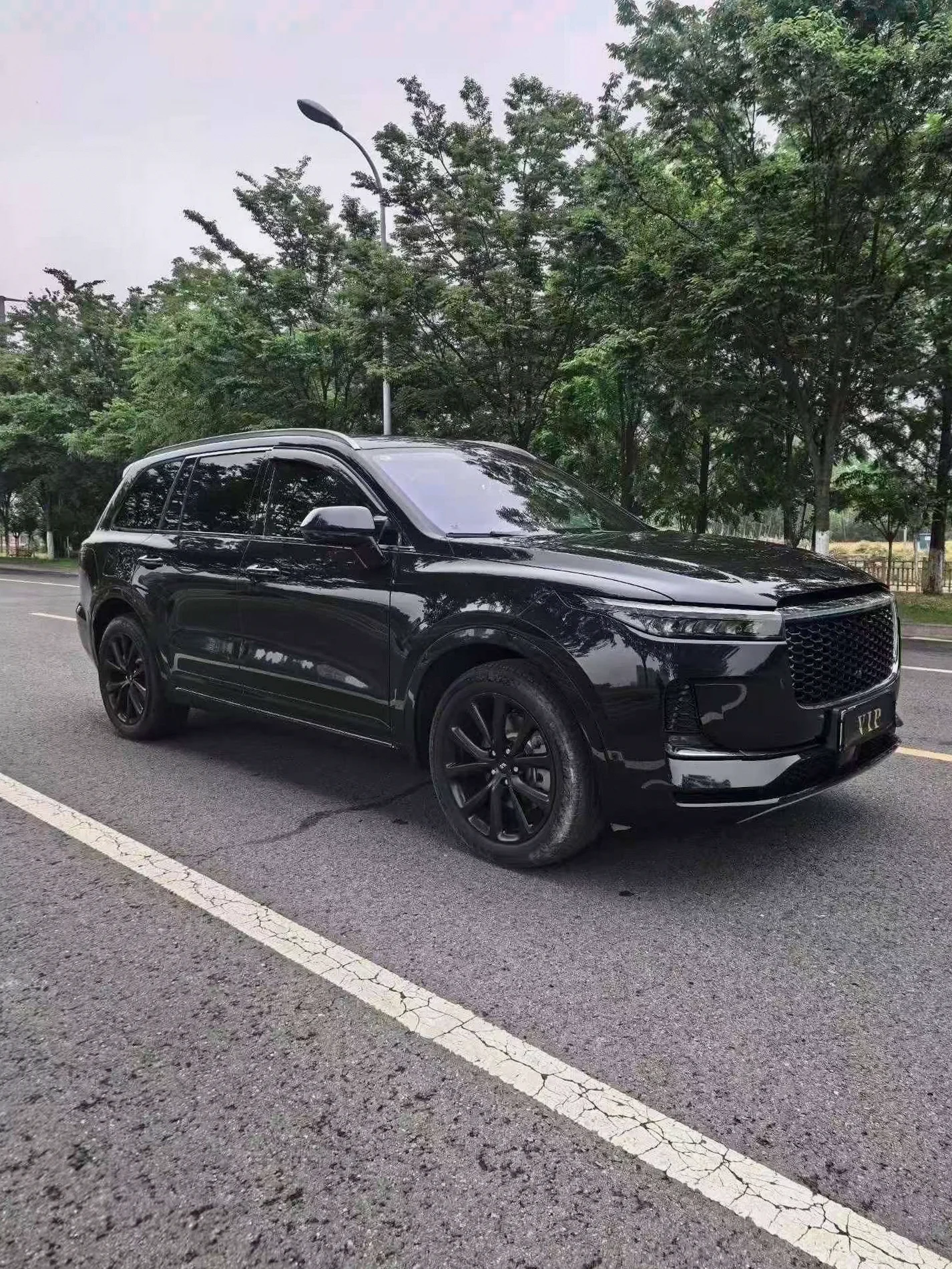 理想ONE 正面外观二