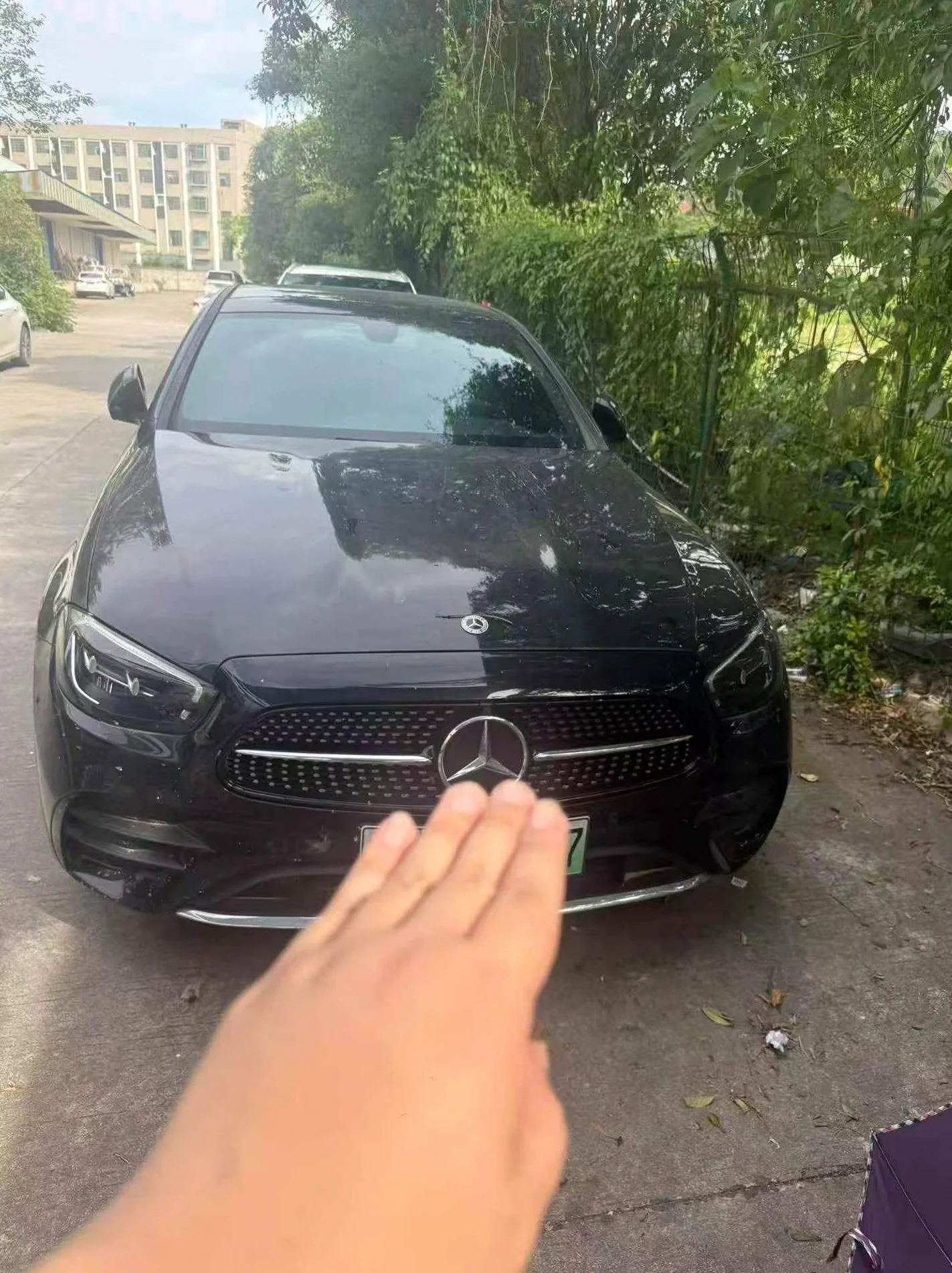 23年奔驰E350Le 插电混动