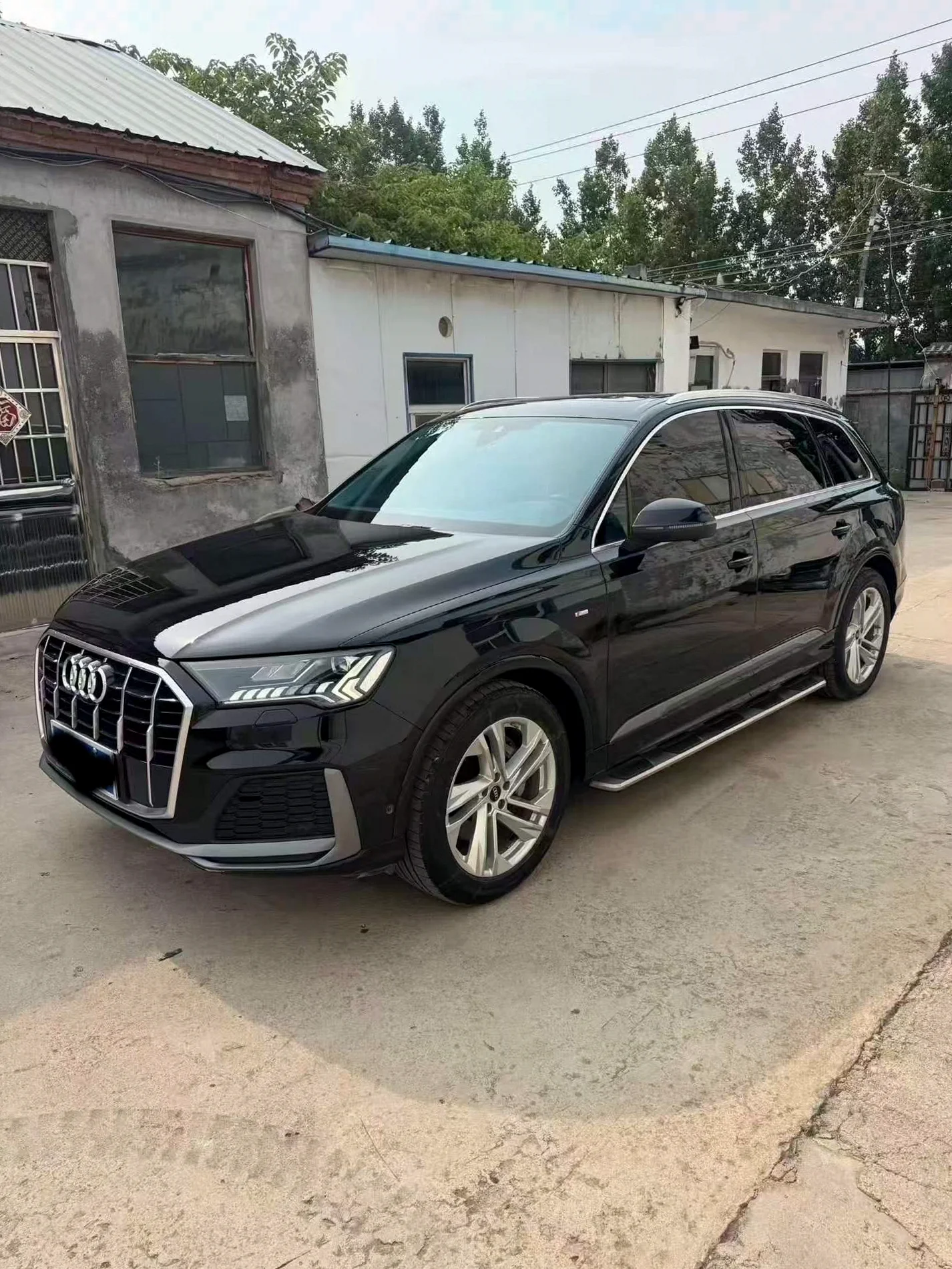 奥迪Q7 正面外观二