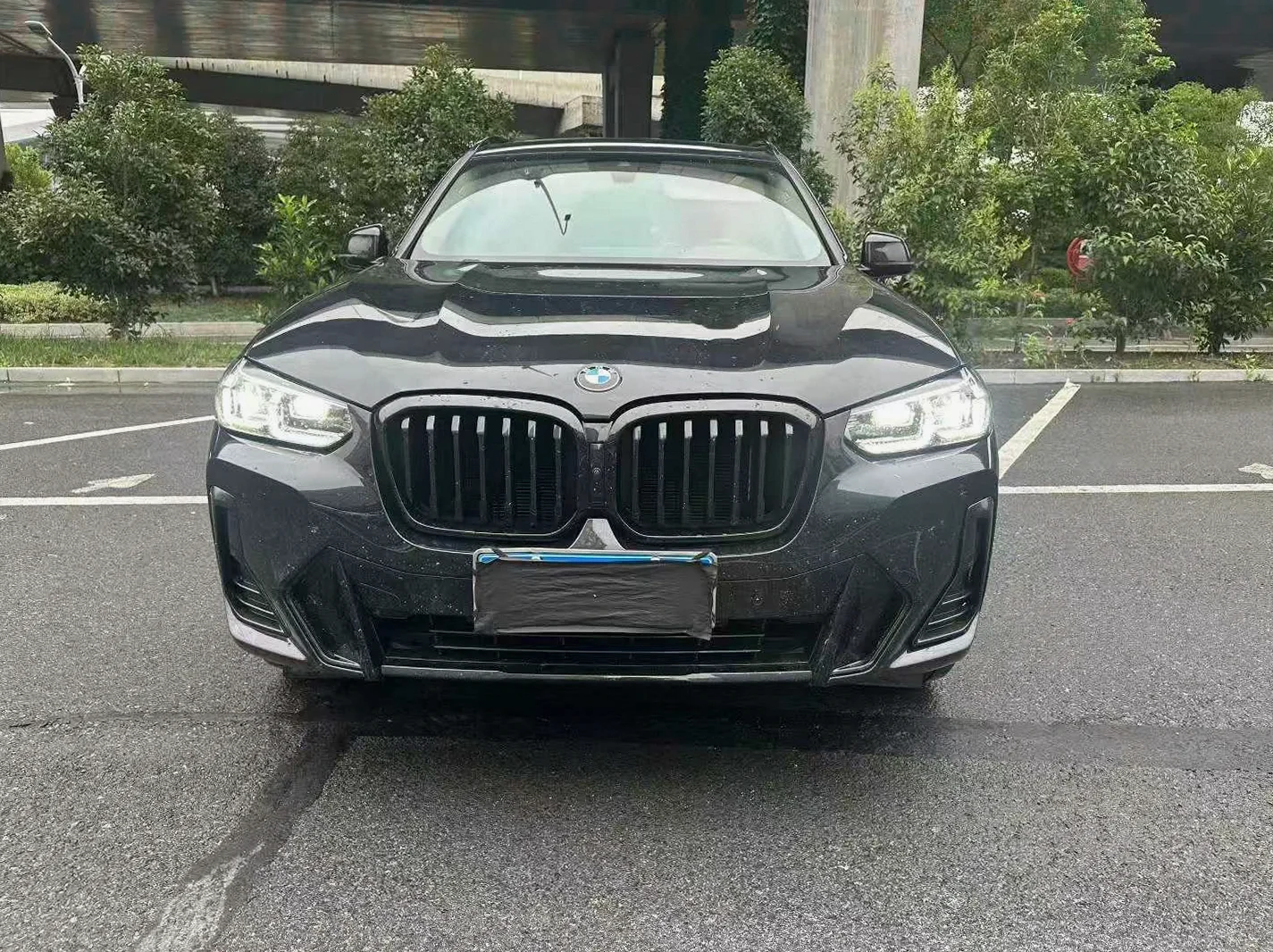 宝马X3 正面外观二