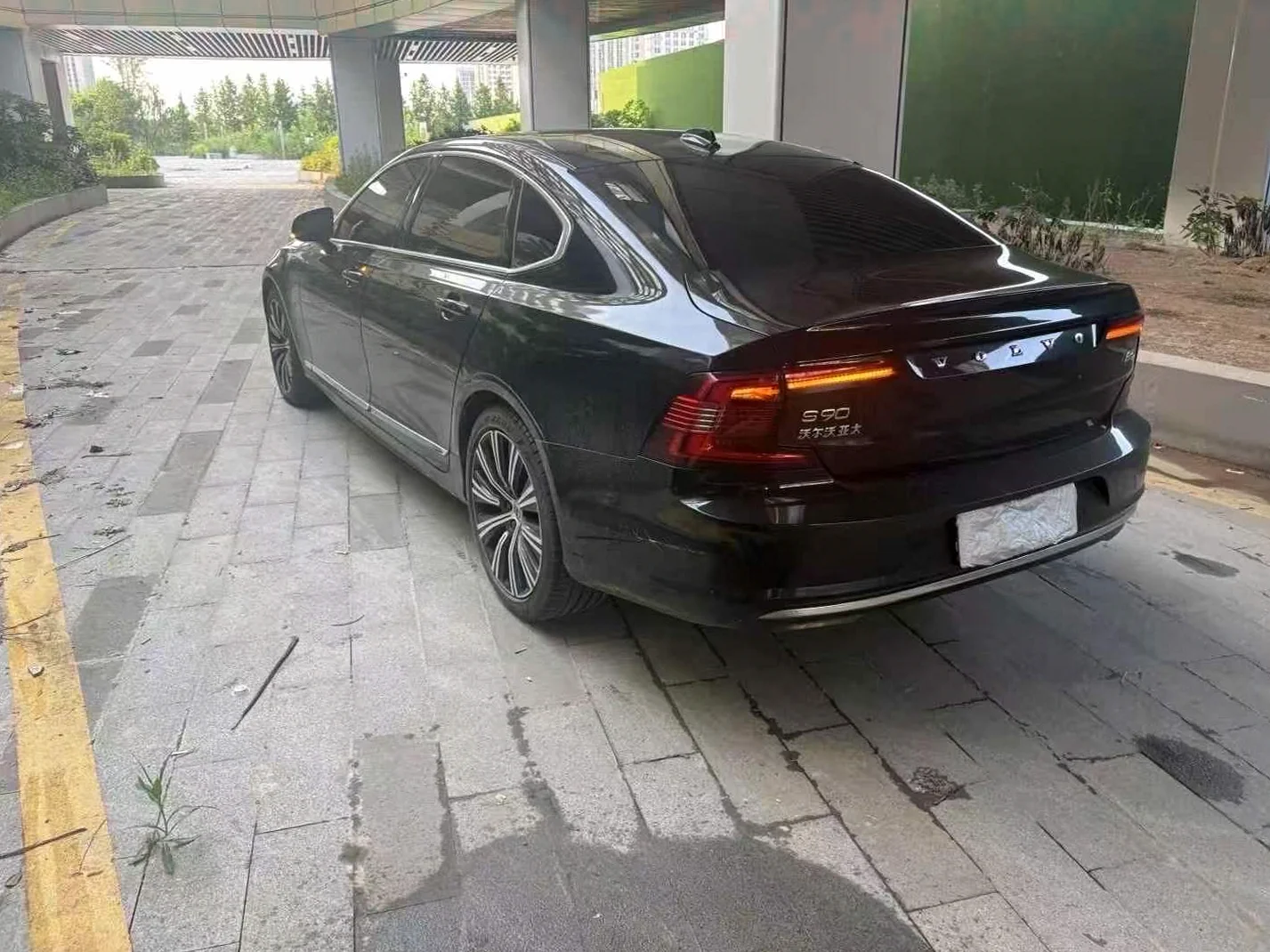 沃尔沃S90 驾驶室