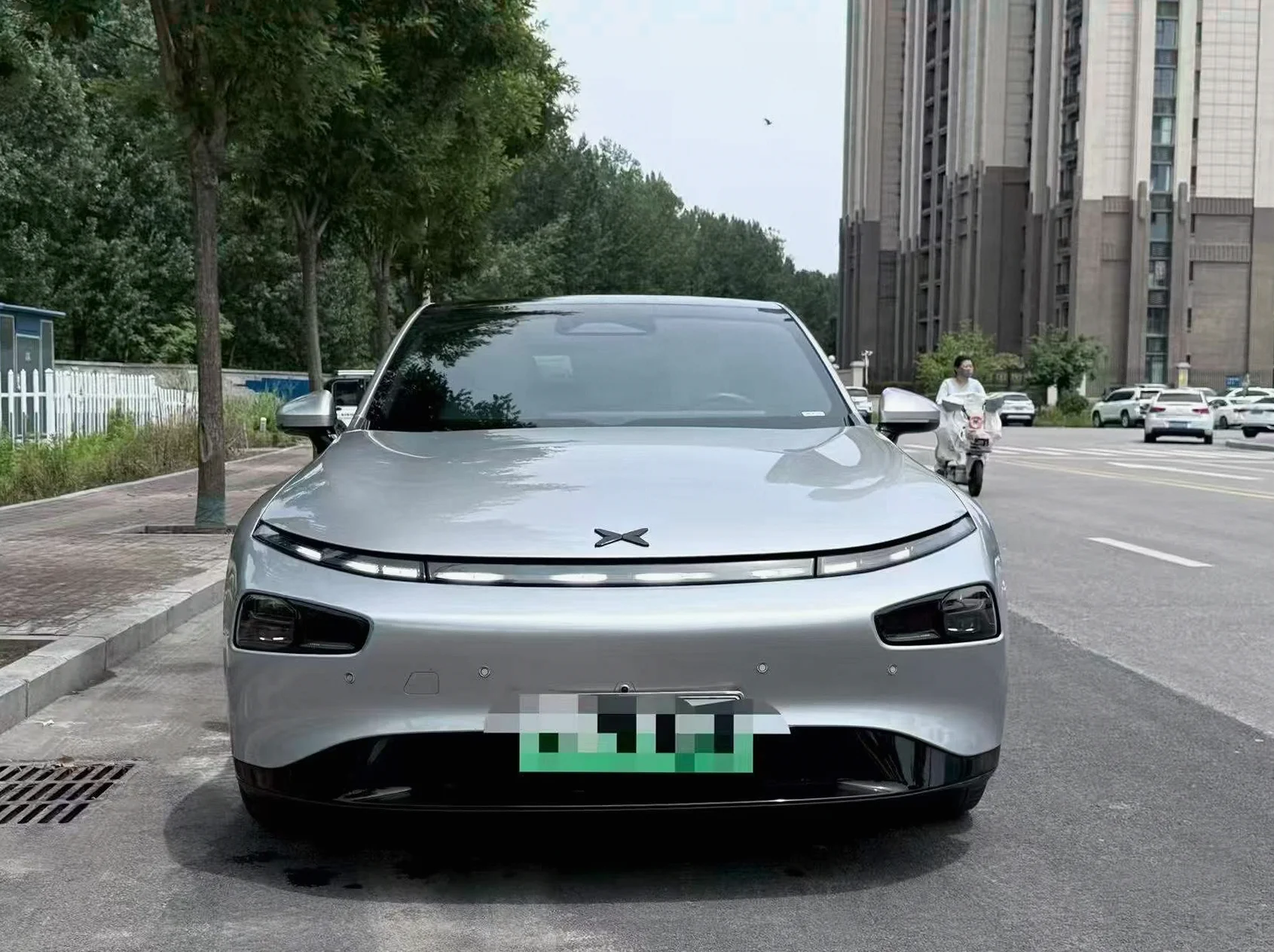 24款小鹏P7i Pro 准新车