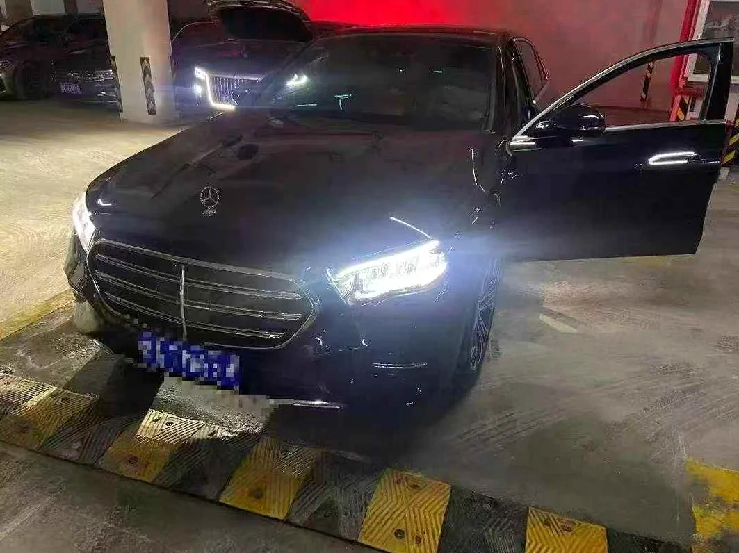 25年奔驰E300L 尊贵版