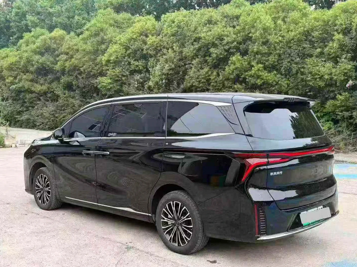 东风星海 内饰后排