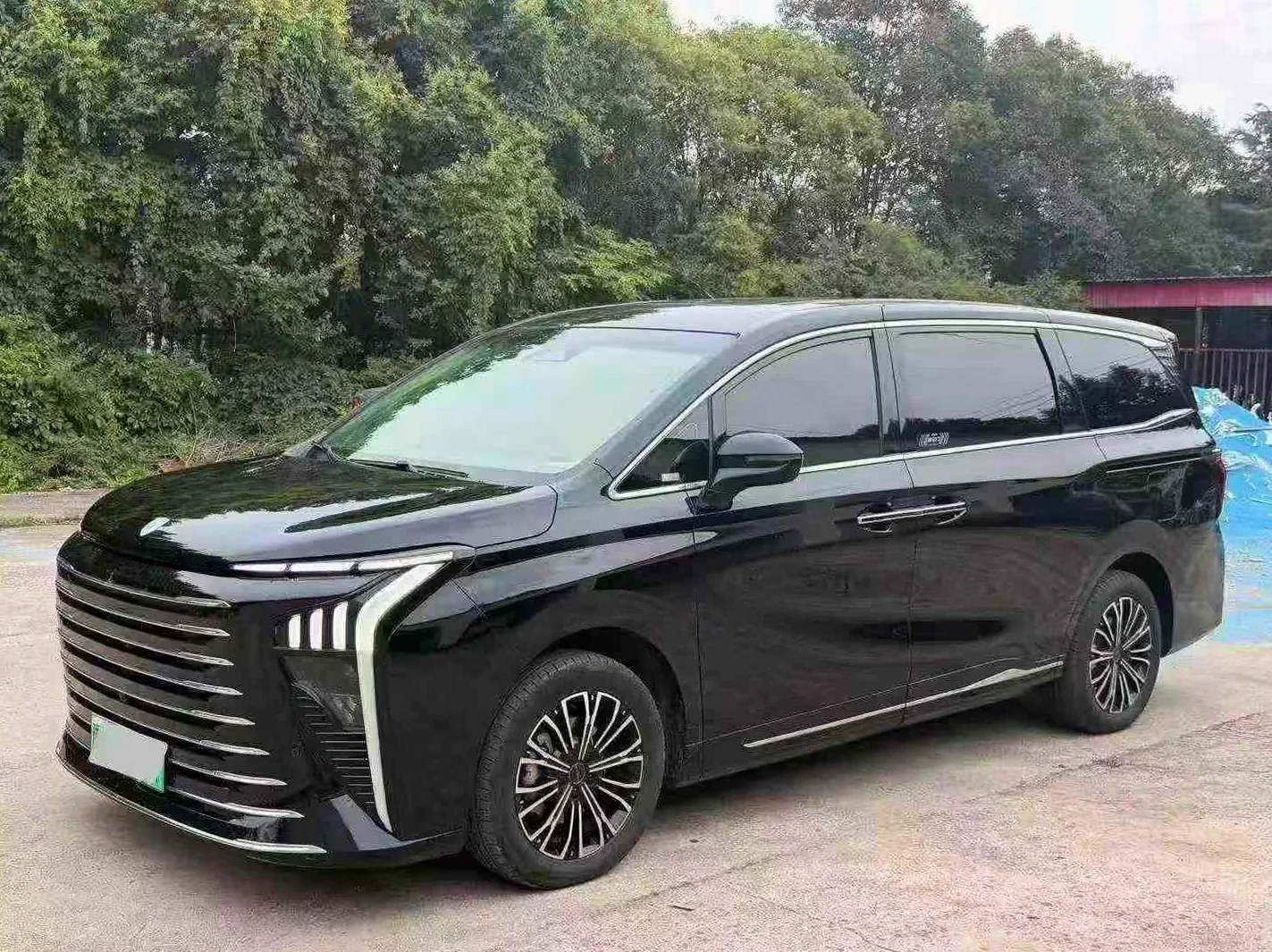 东风星海 正面外观三