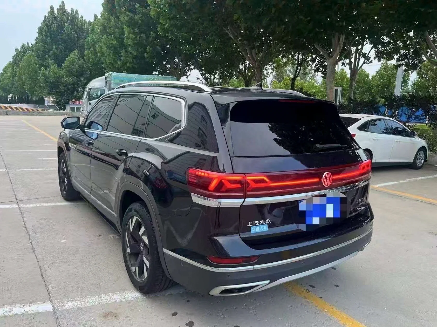 大众途昂 后面外观一