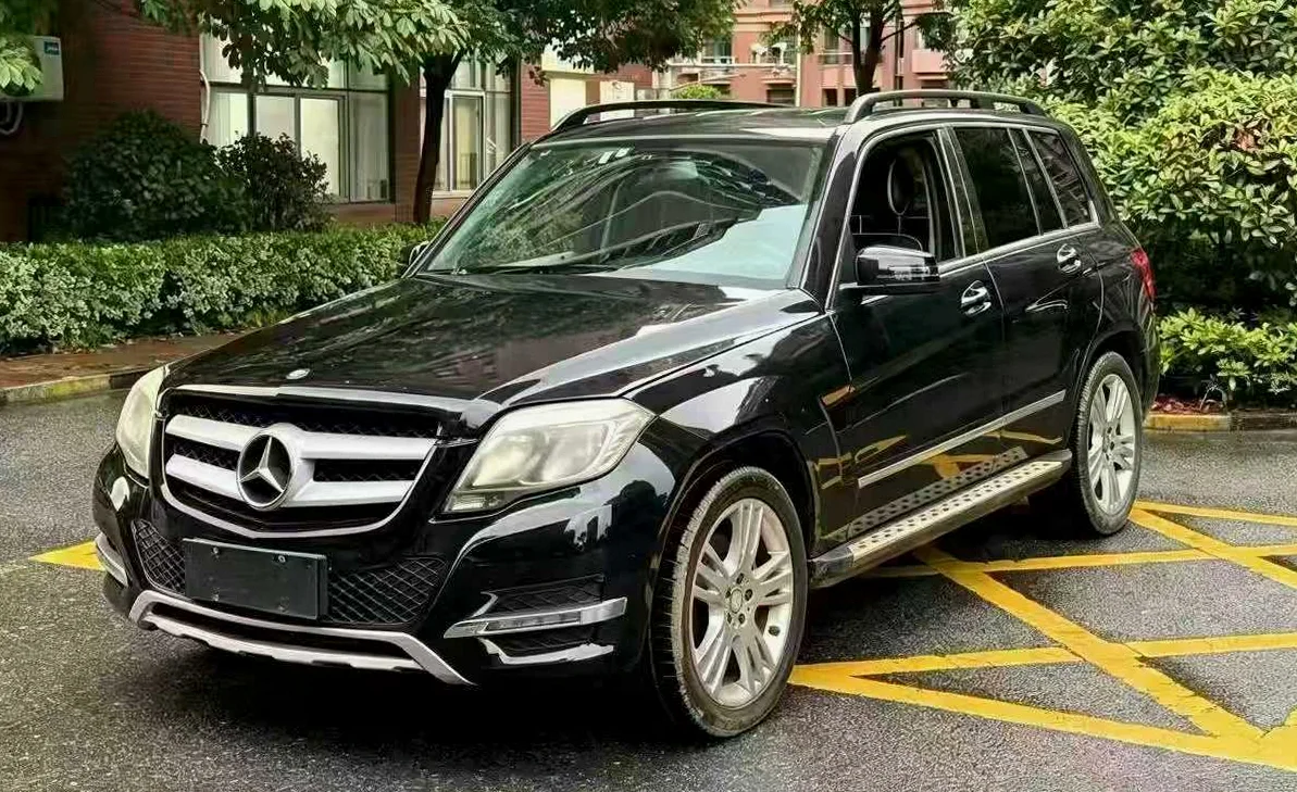 奔驰GLK 正面外观三