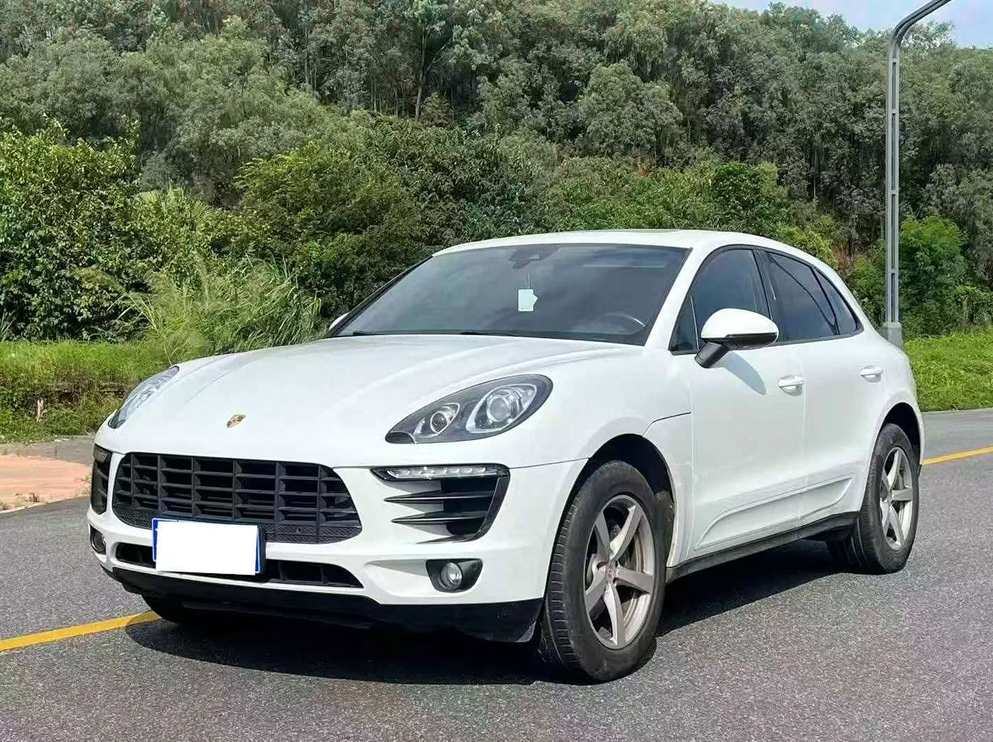 保时捷Macan 正面外观二