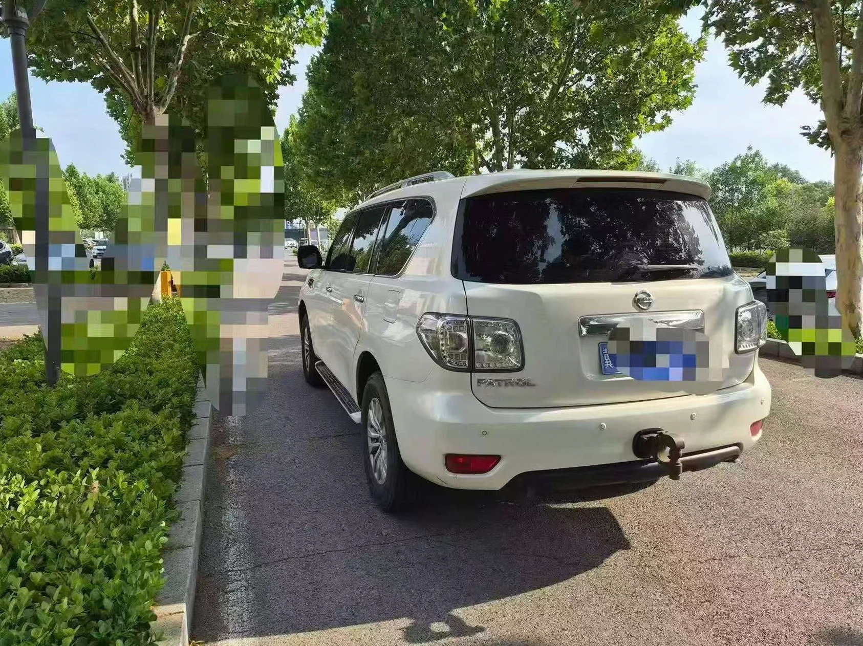 日产途乐 内饰前排