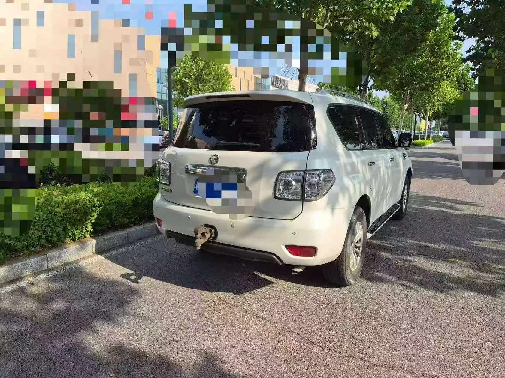 日产途乐 正面外观三