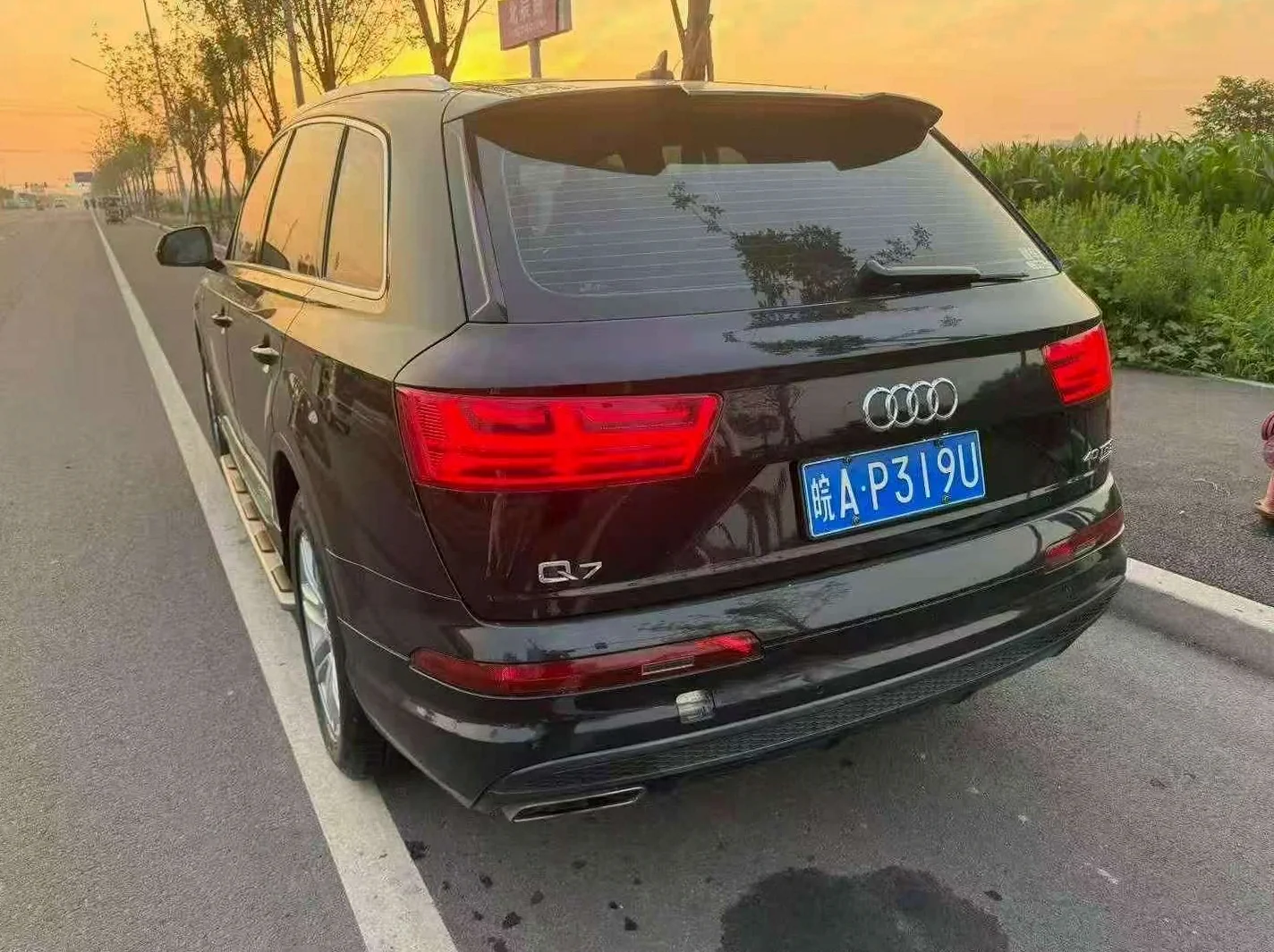 奥迪Q7 正面外观二