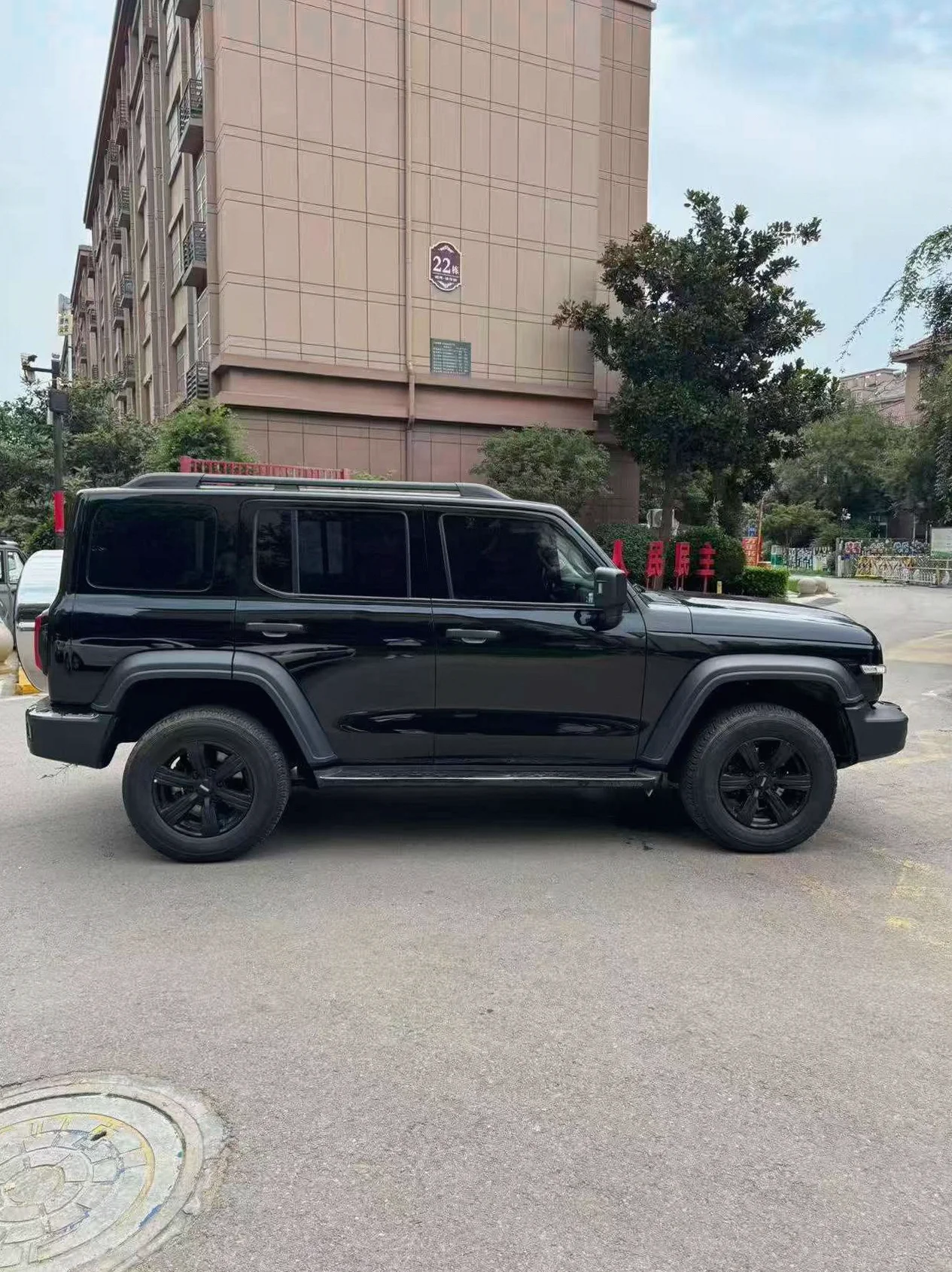 长城汽车坦克 正面外观三