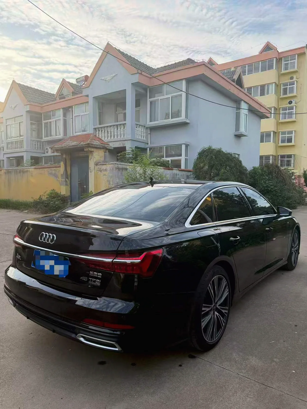 奥迪A6L 后面外观二