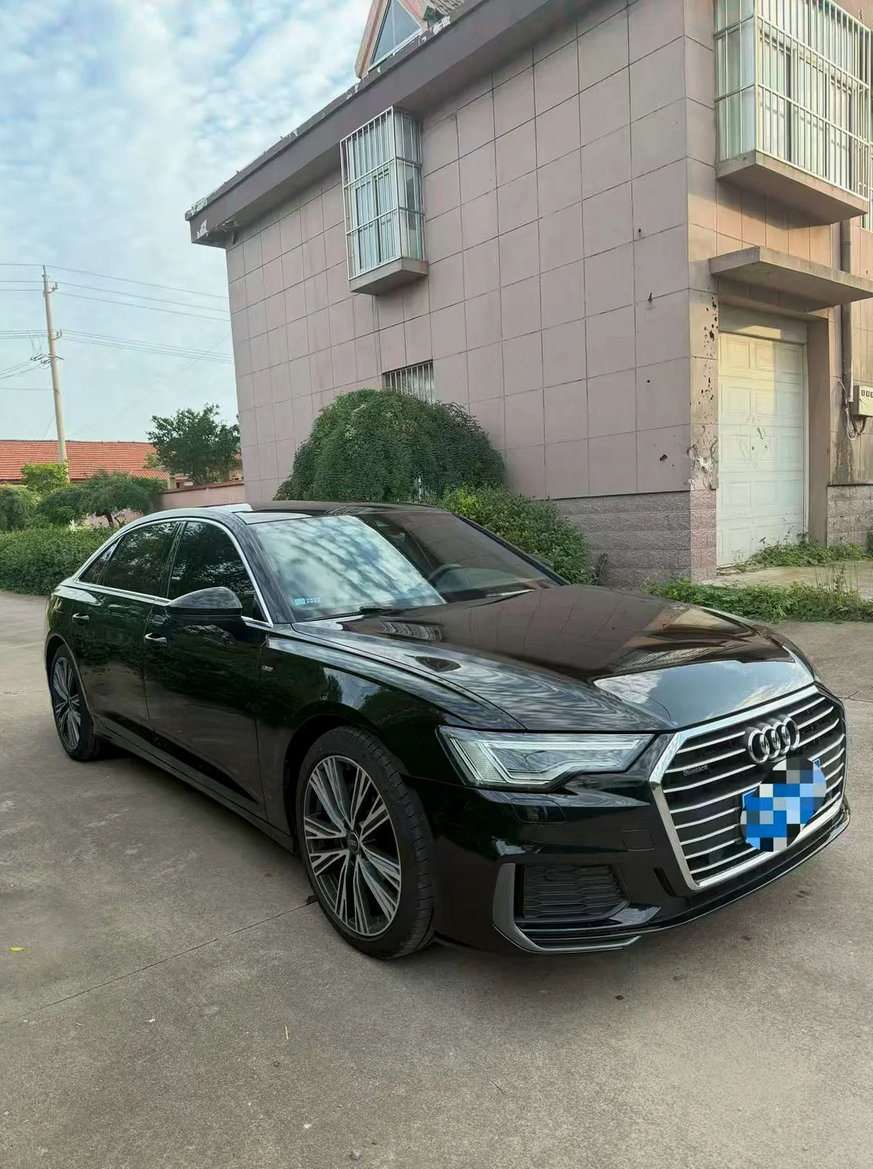 奥迪A6L 正面外观二
