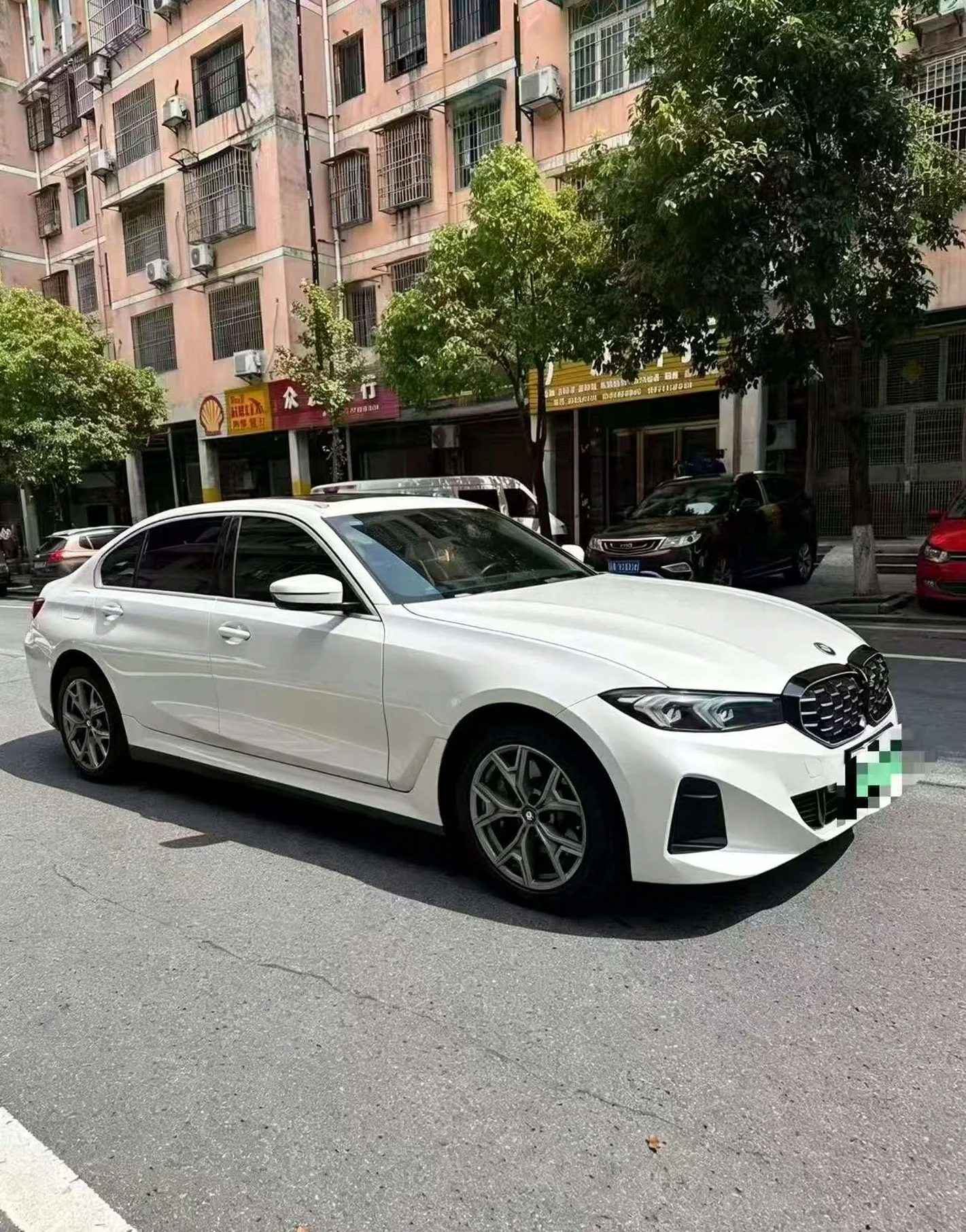 24年宝马i3 35L高功率新能源