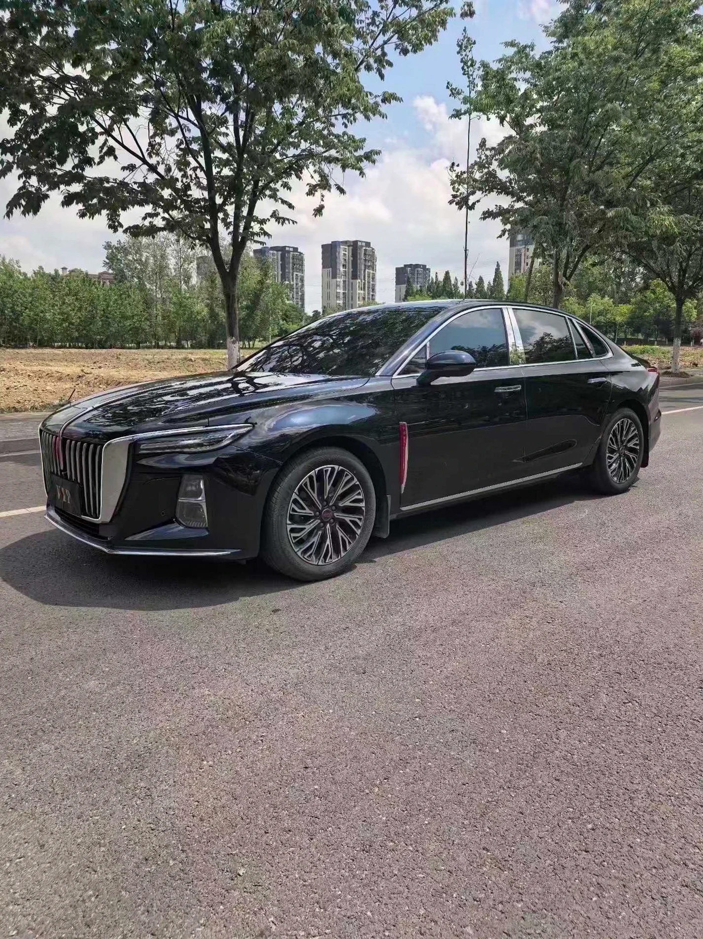 红旗H5 正面外观三