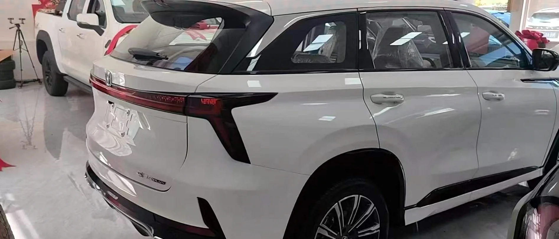 长安汽车CS75 后面外观二