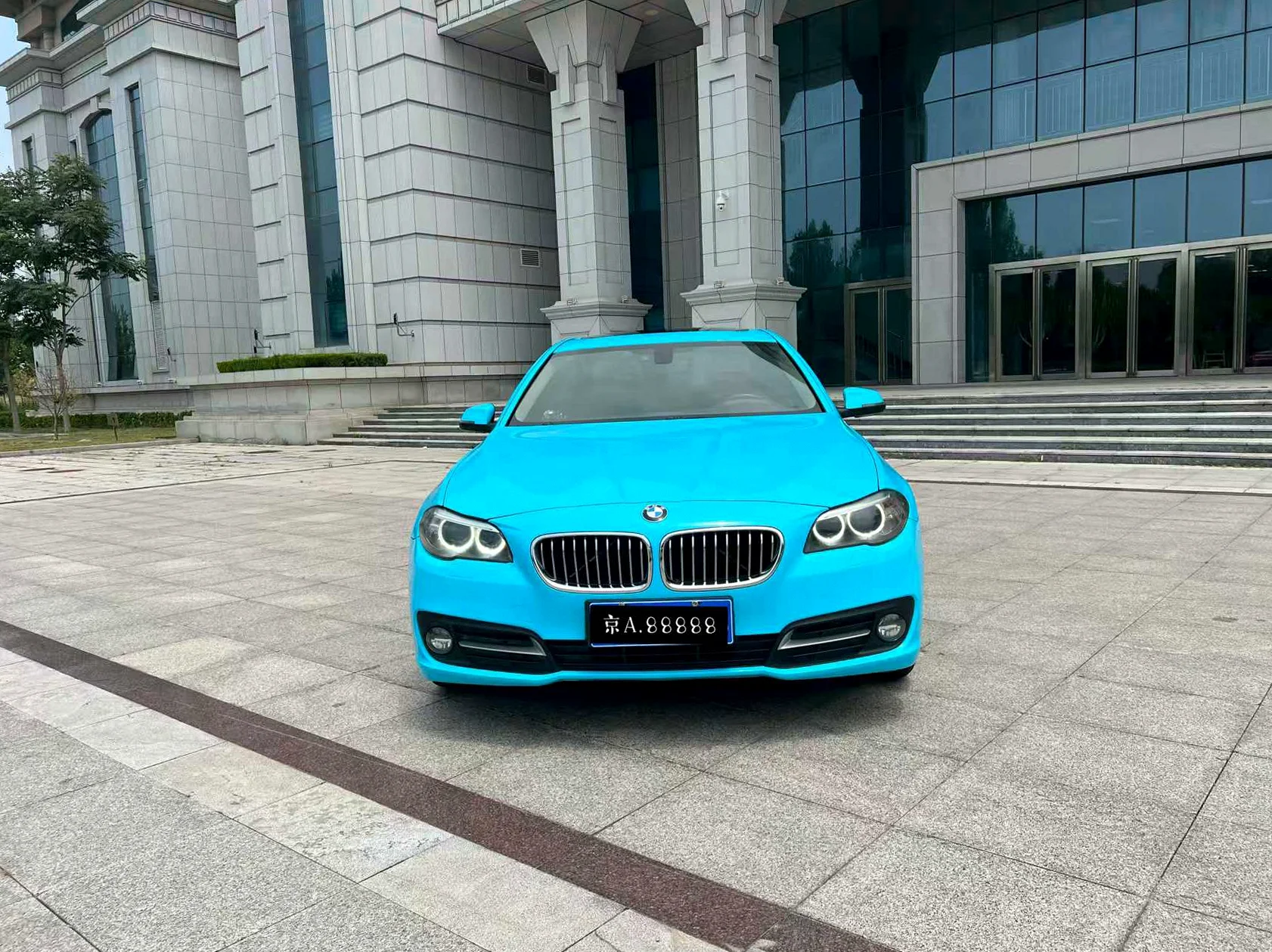 15年宝马525Li 白外棕内