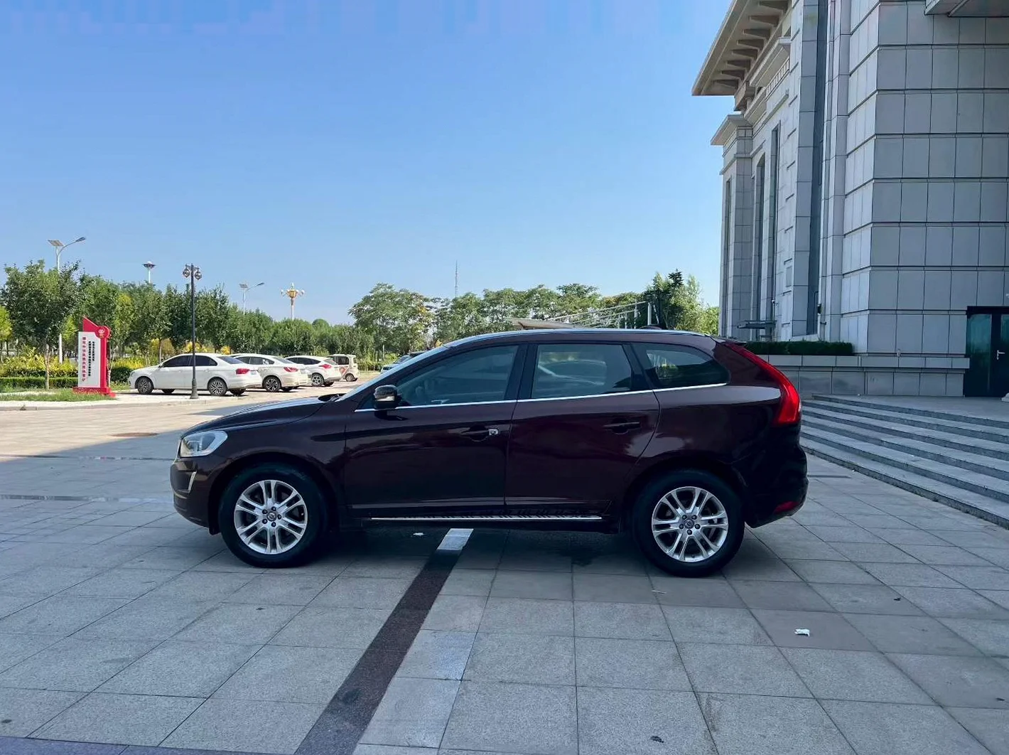 沃尔沃XC60 后面外观一