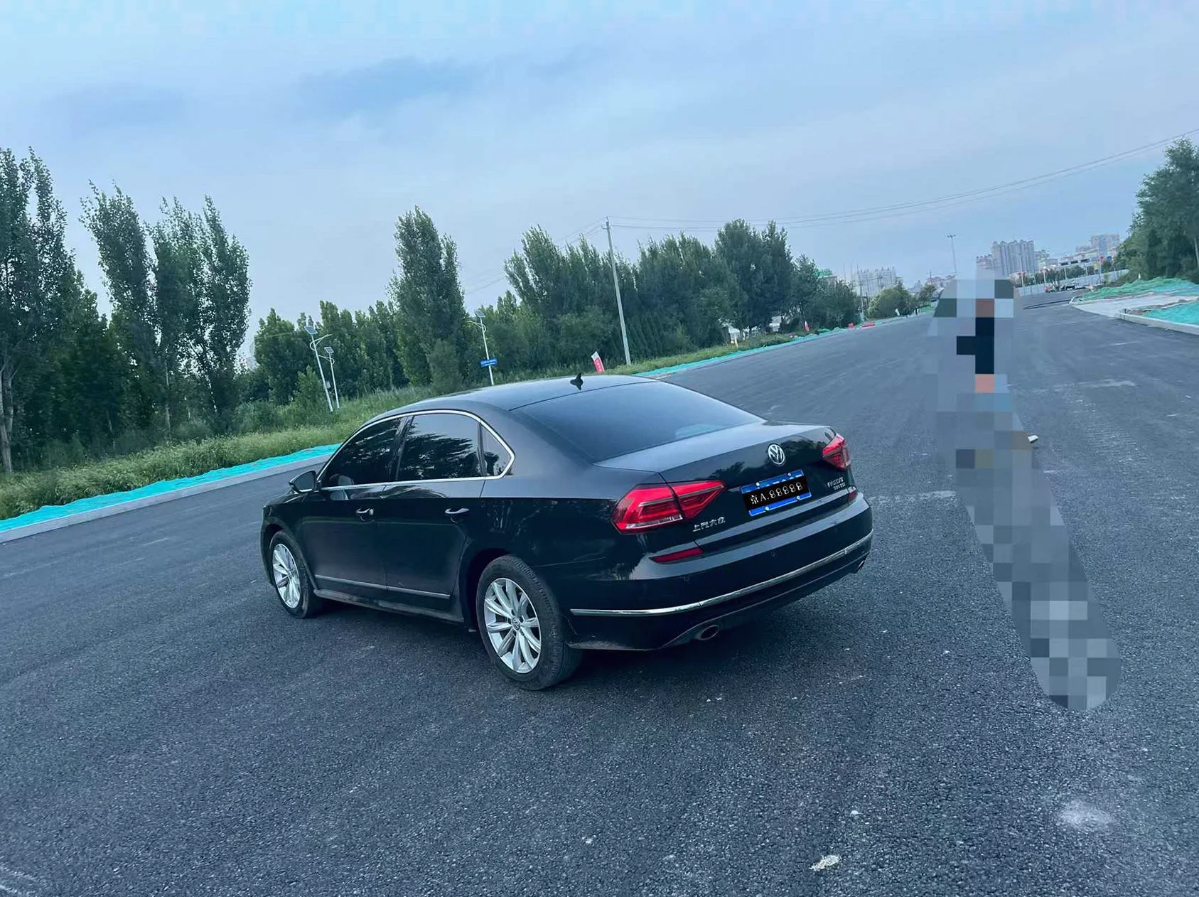 大众帕萨特 后面外观三