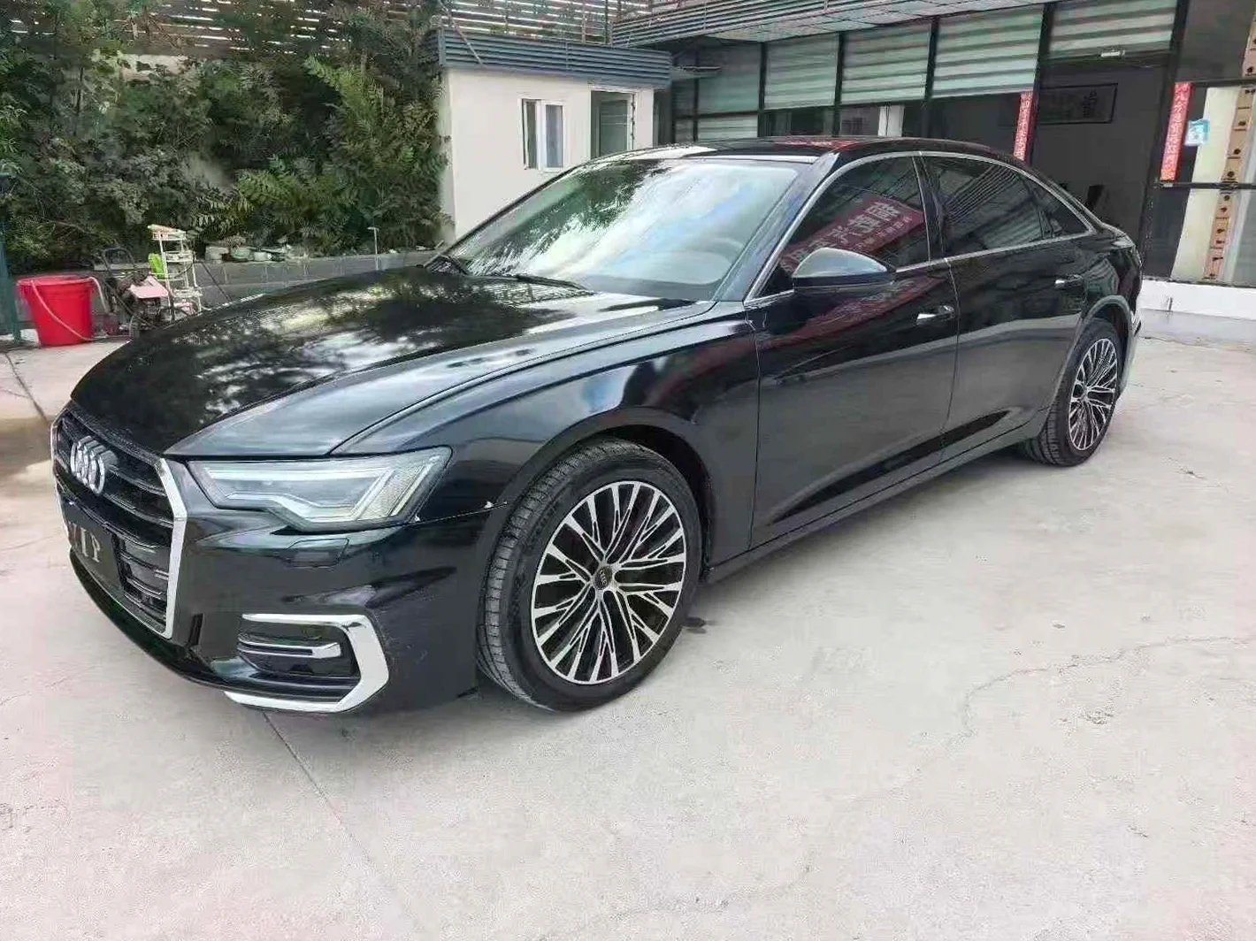 奥迪A6L 正面外观二