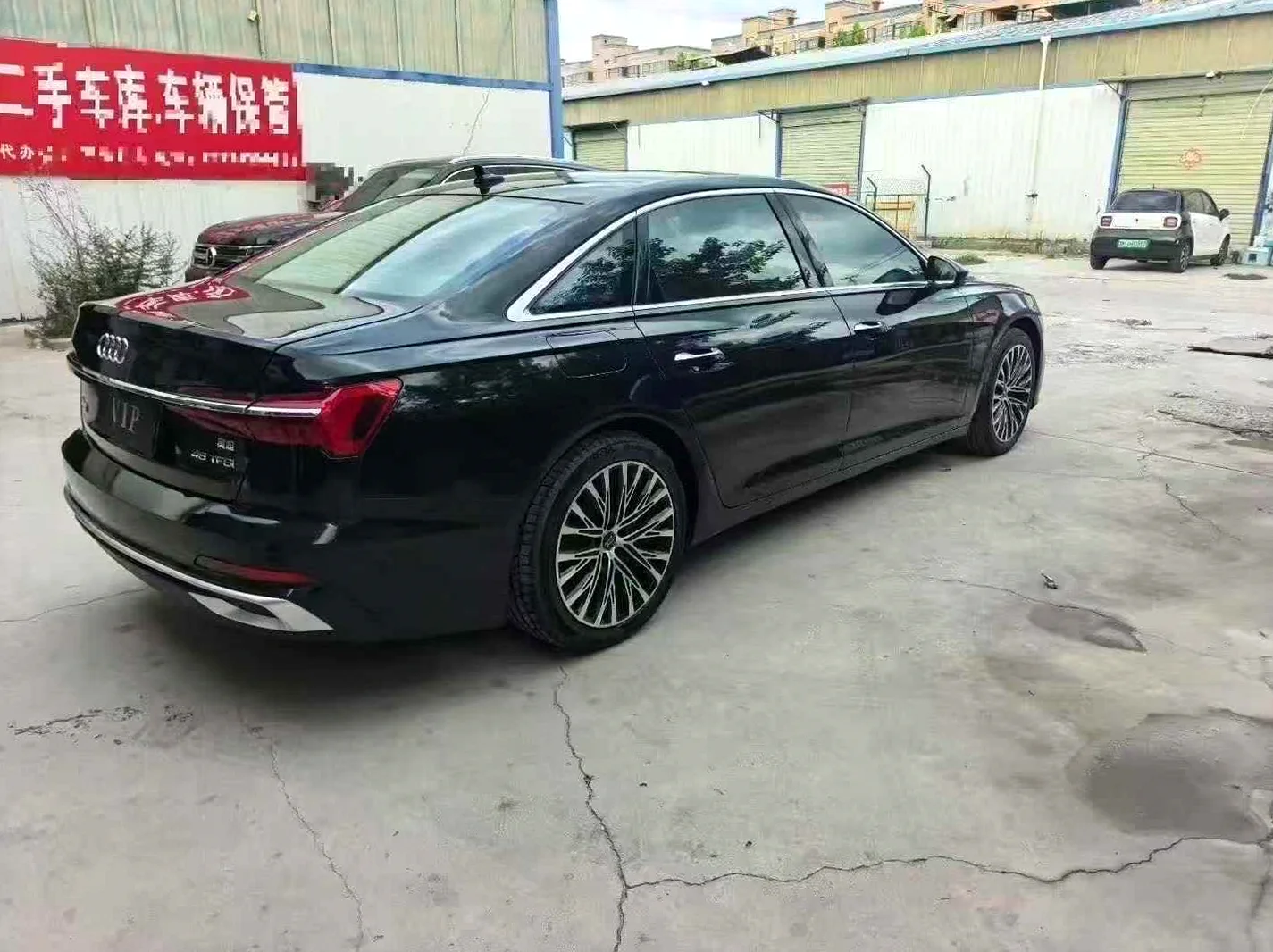 奥迪A6L 后面外观三