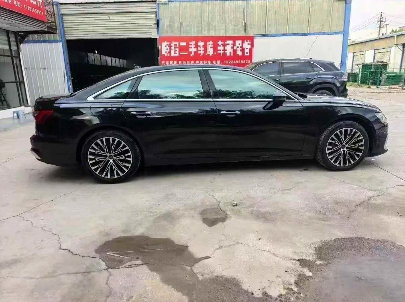 奥迪A6L 内饰前排
