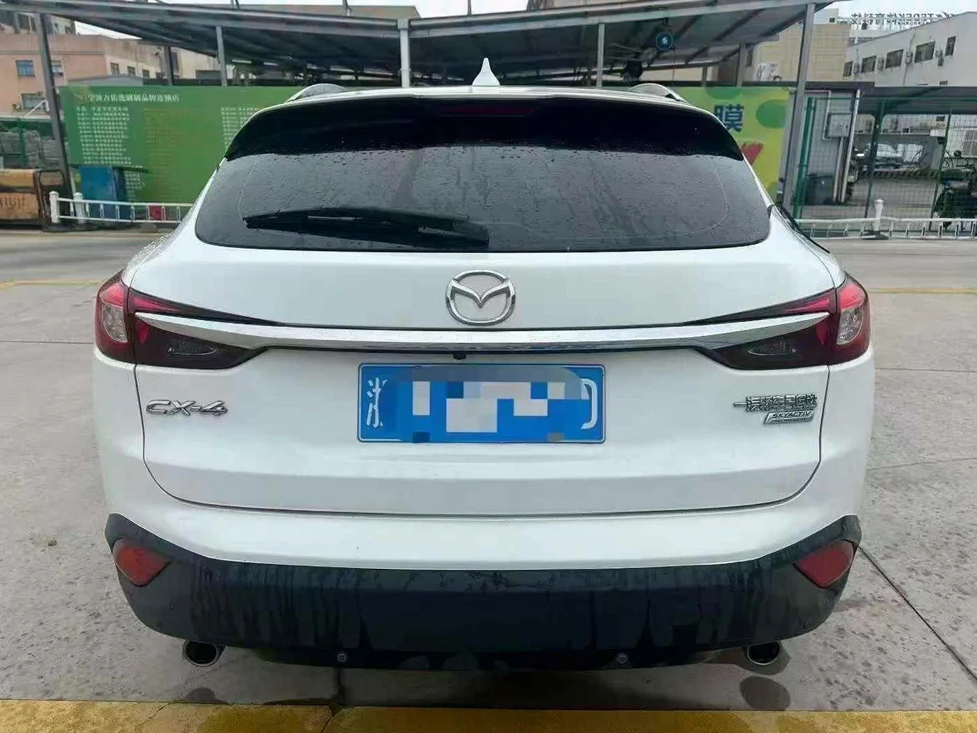 马自达CX-4 后面外观一