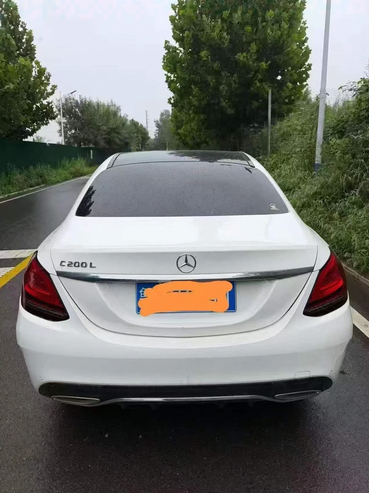 奔驰C 正面外观三