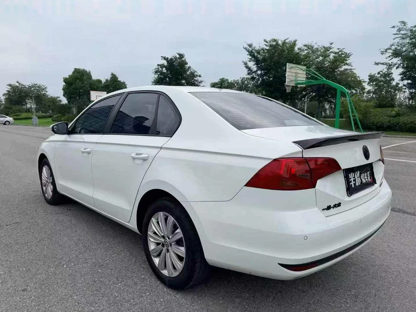 大众宝来 后面外观一