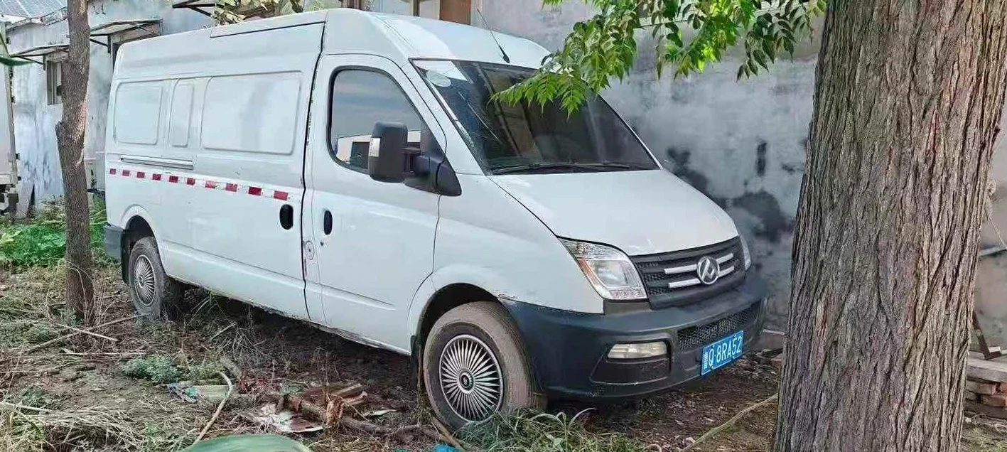 大通V80 正面外观二