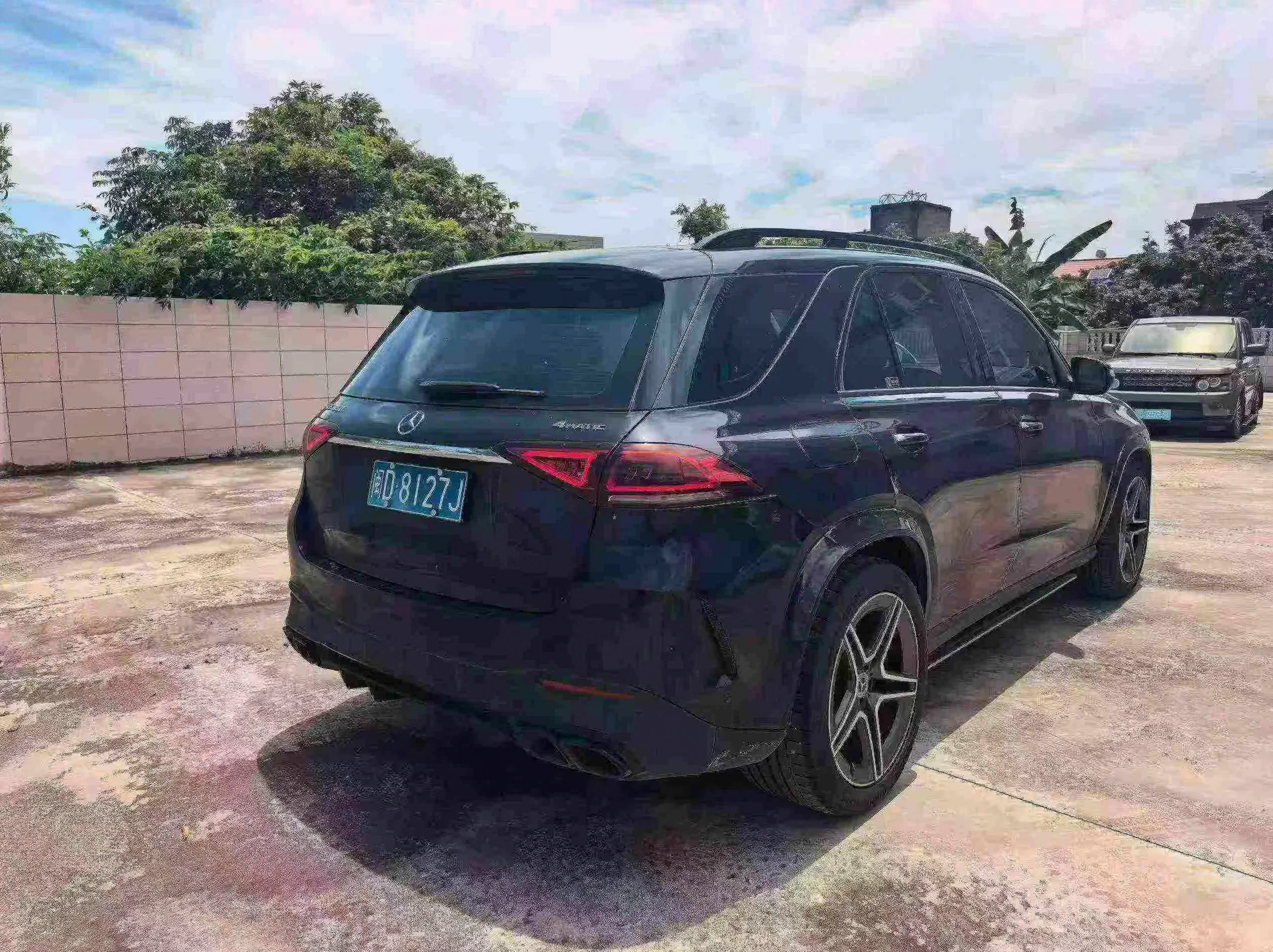 奔驰GLE 后面外观二