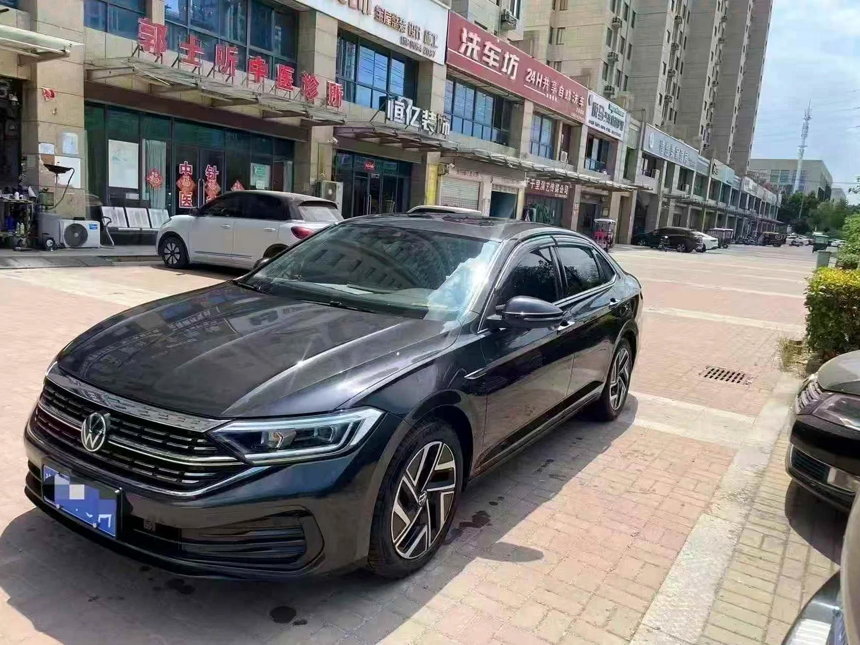 大众速腾 正面外观二