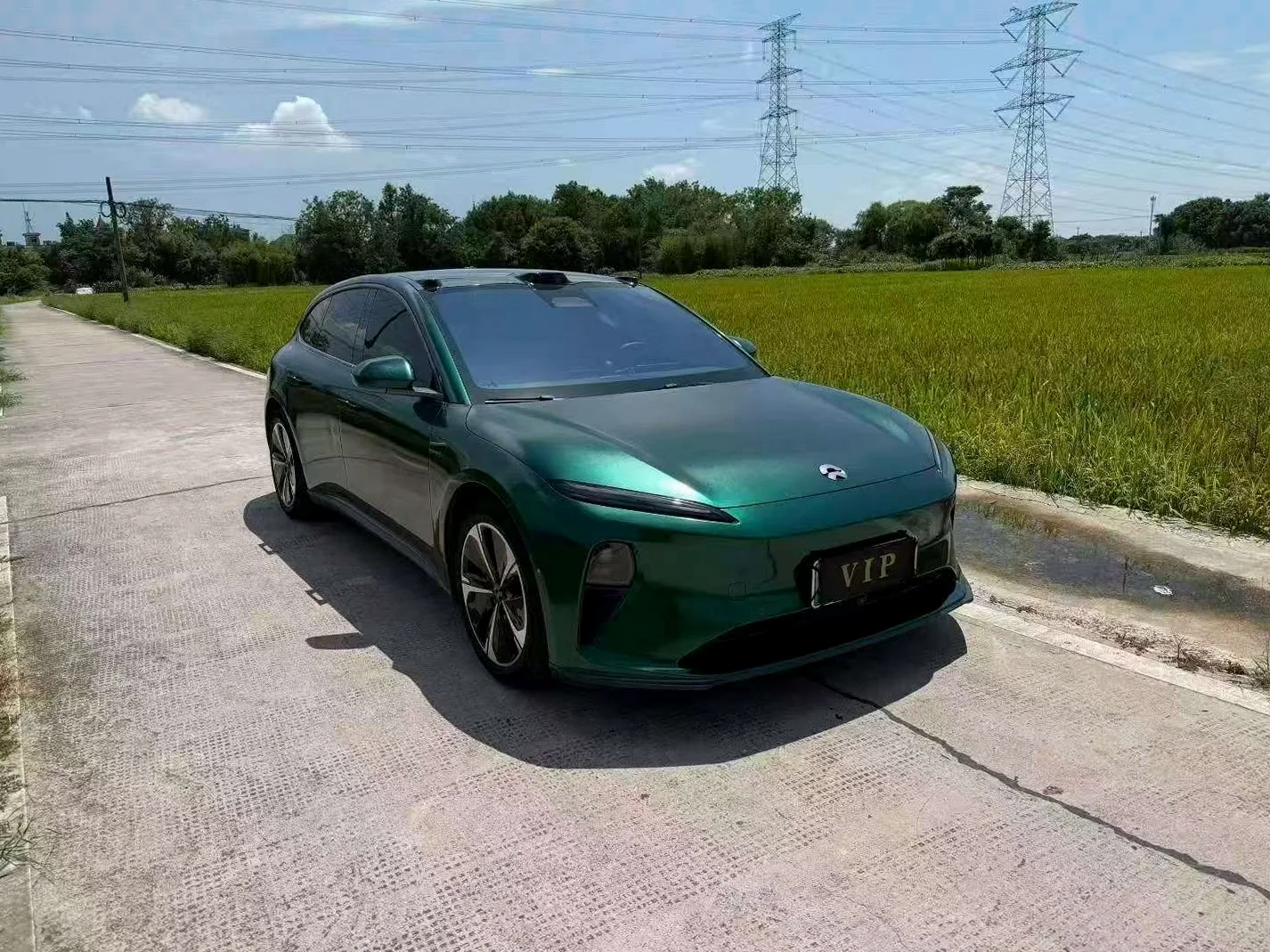 2023款蔚来ET5T轿跑版