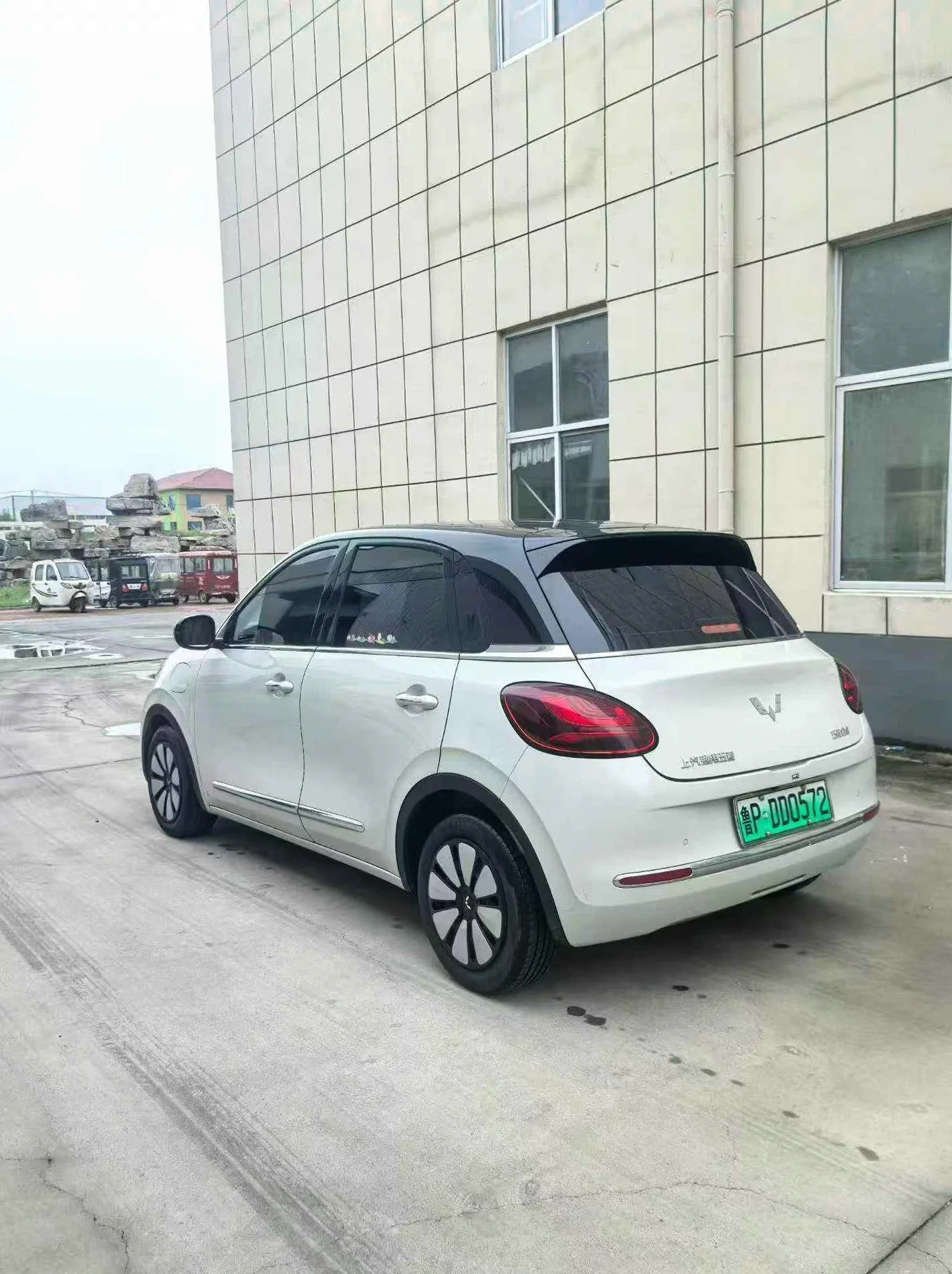 五菱汽车缤果 后面外观二