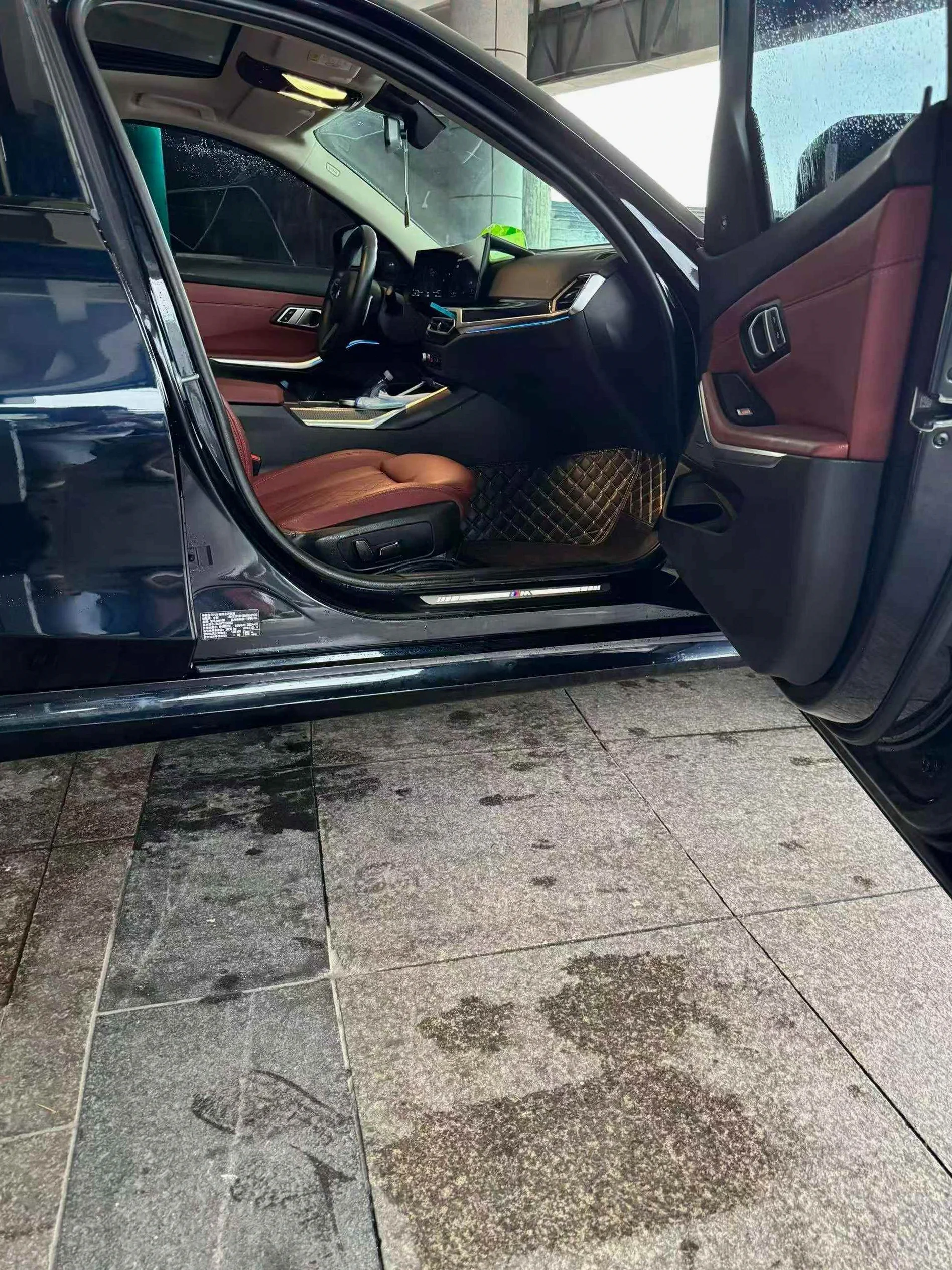 宝马3系 后面外观三