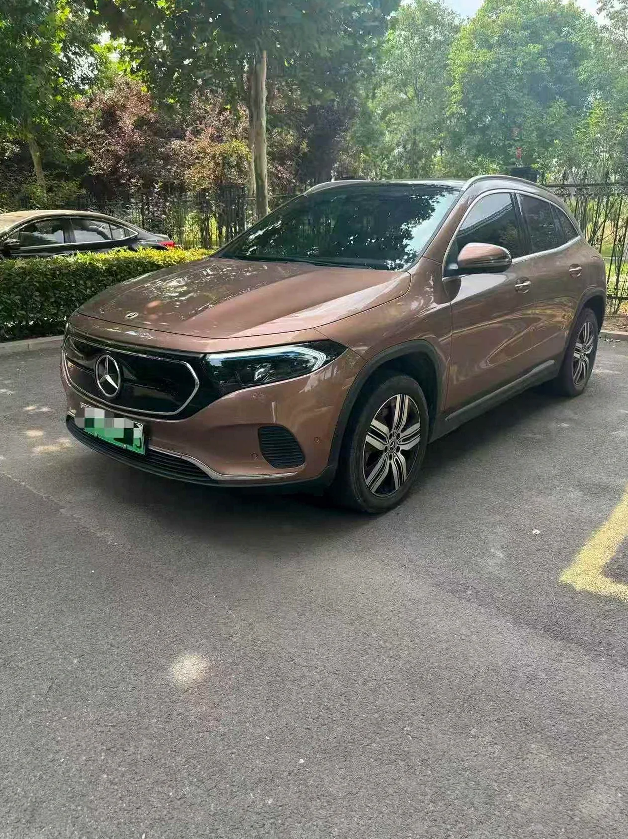 奔驰A 正面外观二