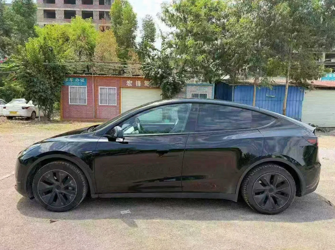 特斯拉MODEL 正面外观二