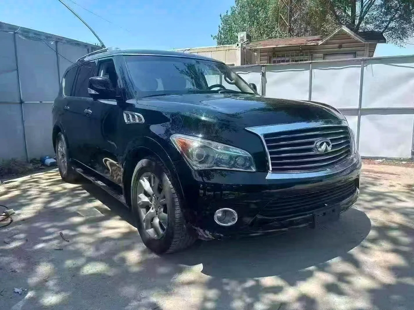 14年英菲尼迪QX56 5.6L 四驱7座
