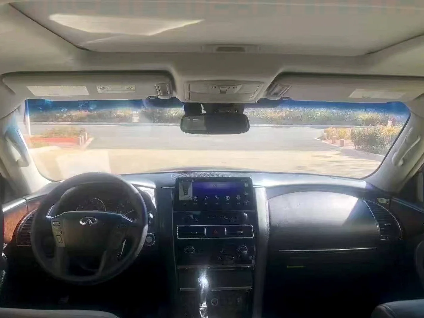 英菲尼迪QX56 后面外观一