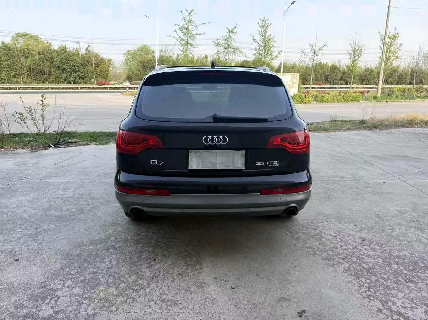 奥迪Q7 正面外观二